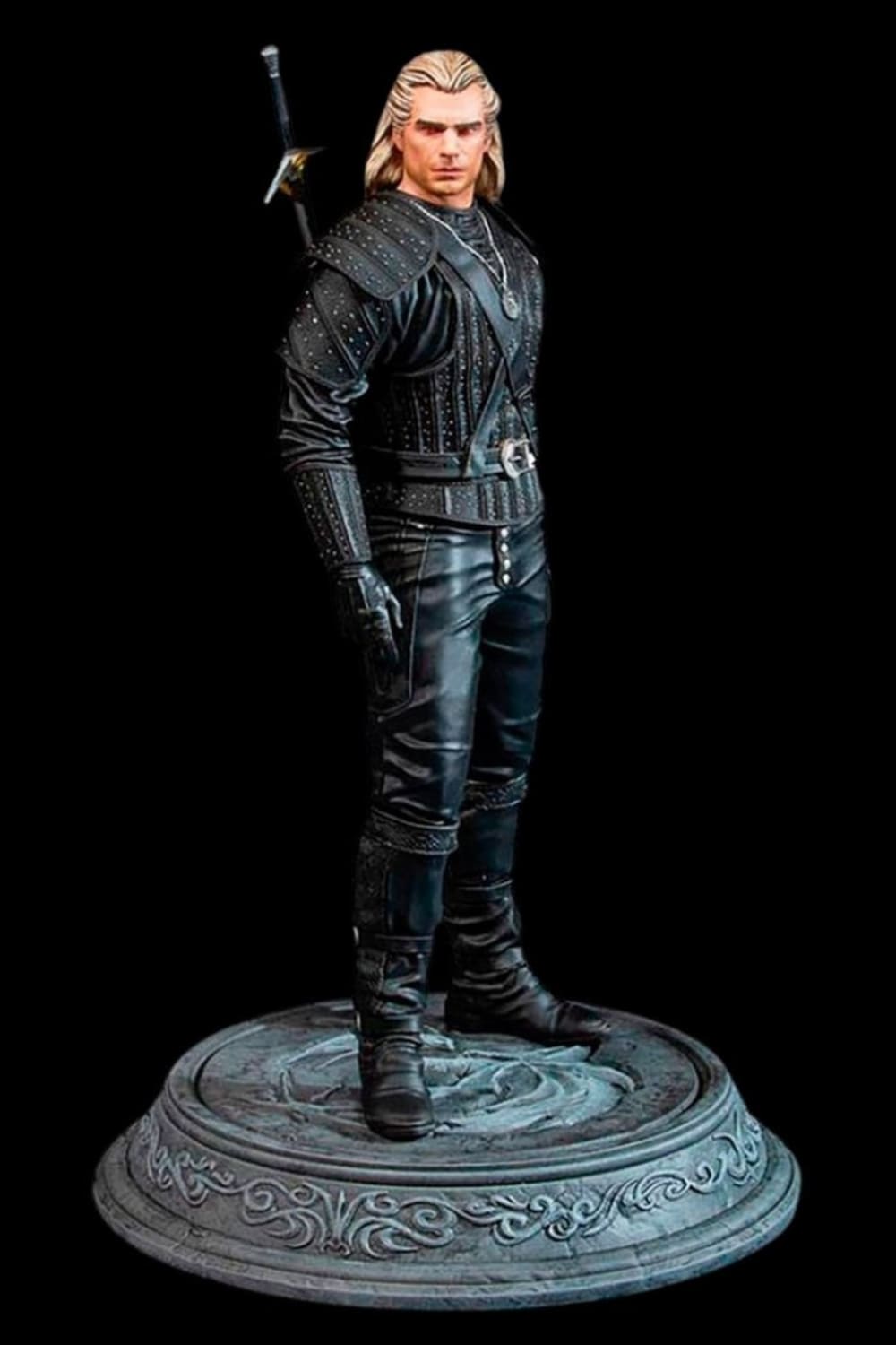 Dark Horse-The Witcher Tv Serisi - Geralt Heykel-Heykel-7-Milagron.com