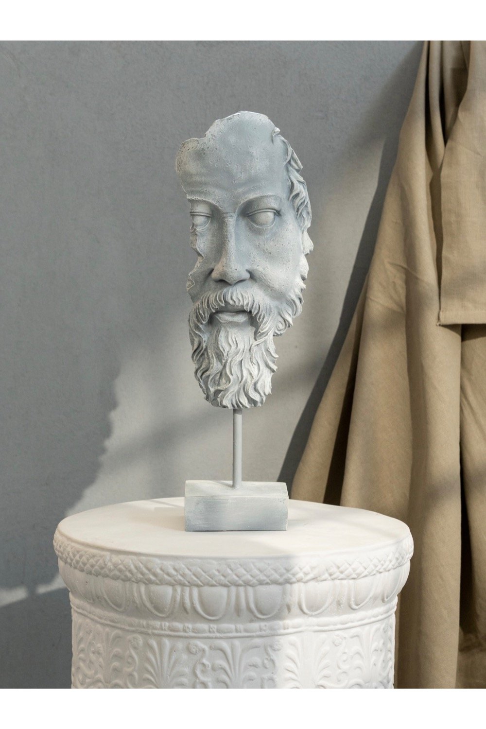 Dea'rt İstanbul-Antik Zeus Heykeli-Biblo-2-Milagron.com