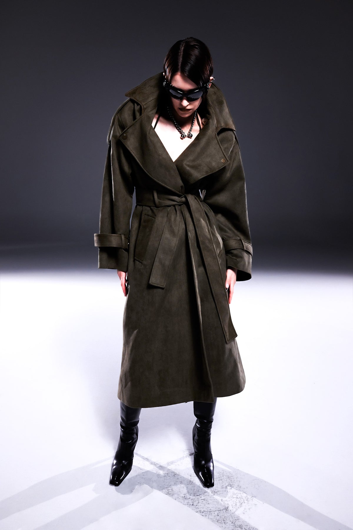 Death Is Easy-Khaki Suede Oversize Trenchcoat-Trençkot-1-Milagron.com