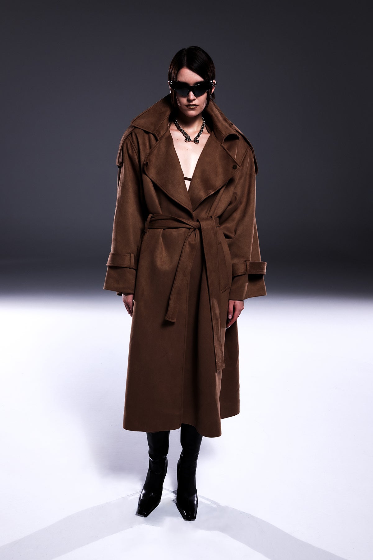 Death Is Easy-Taupe Brown Oversize Trenchcoat-Trençkot-1-Milagron.com