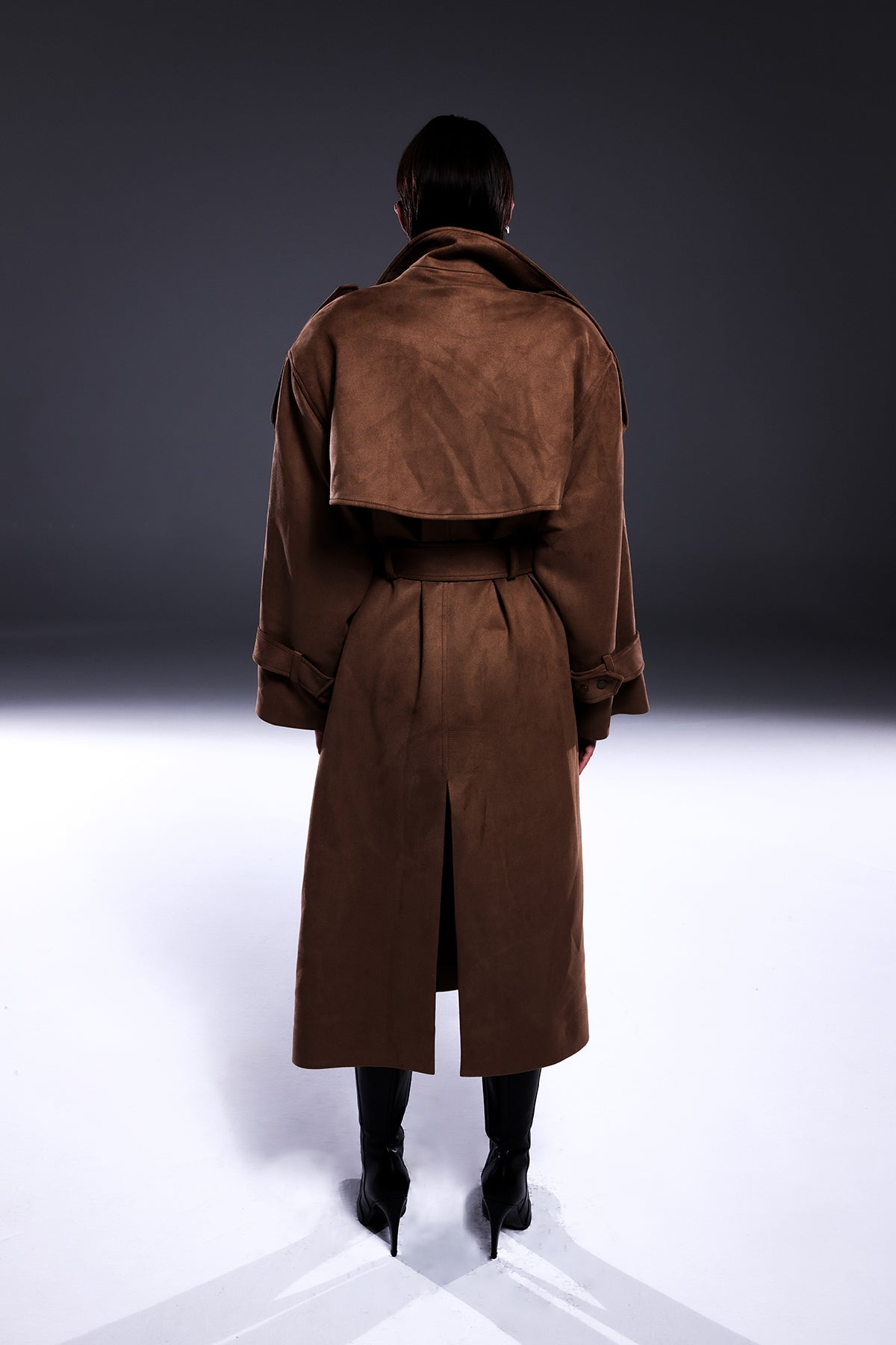 Death Is Easy-Taupe Brown Oversize Trenchcoat-Trençkot-2-Milagron.com