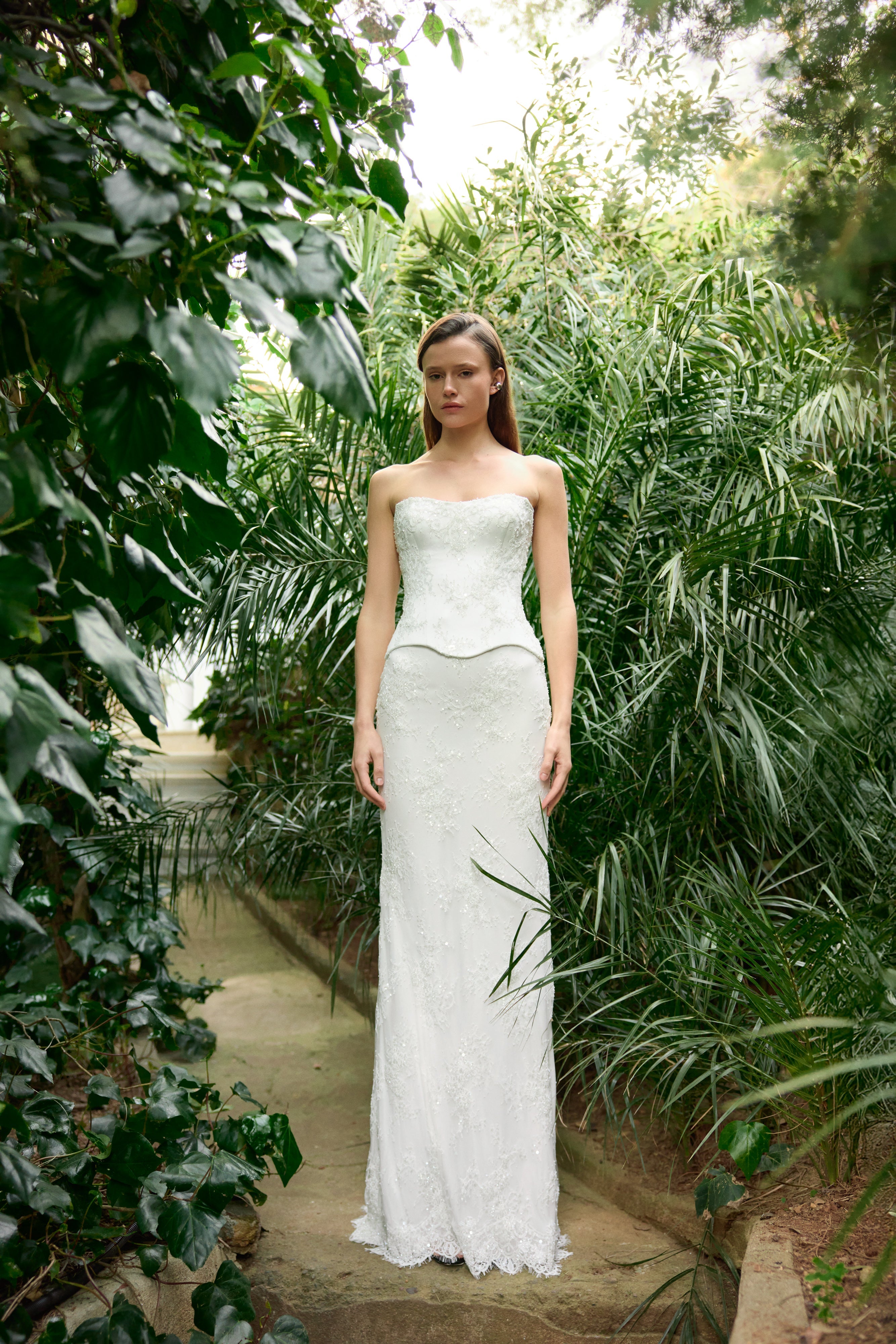 Avior Gown