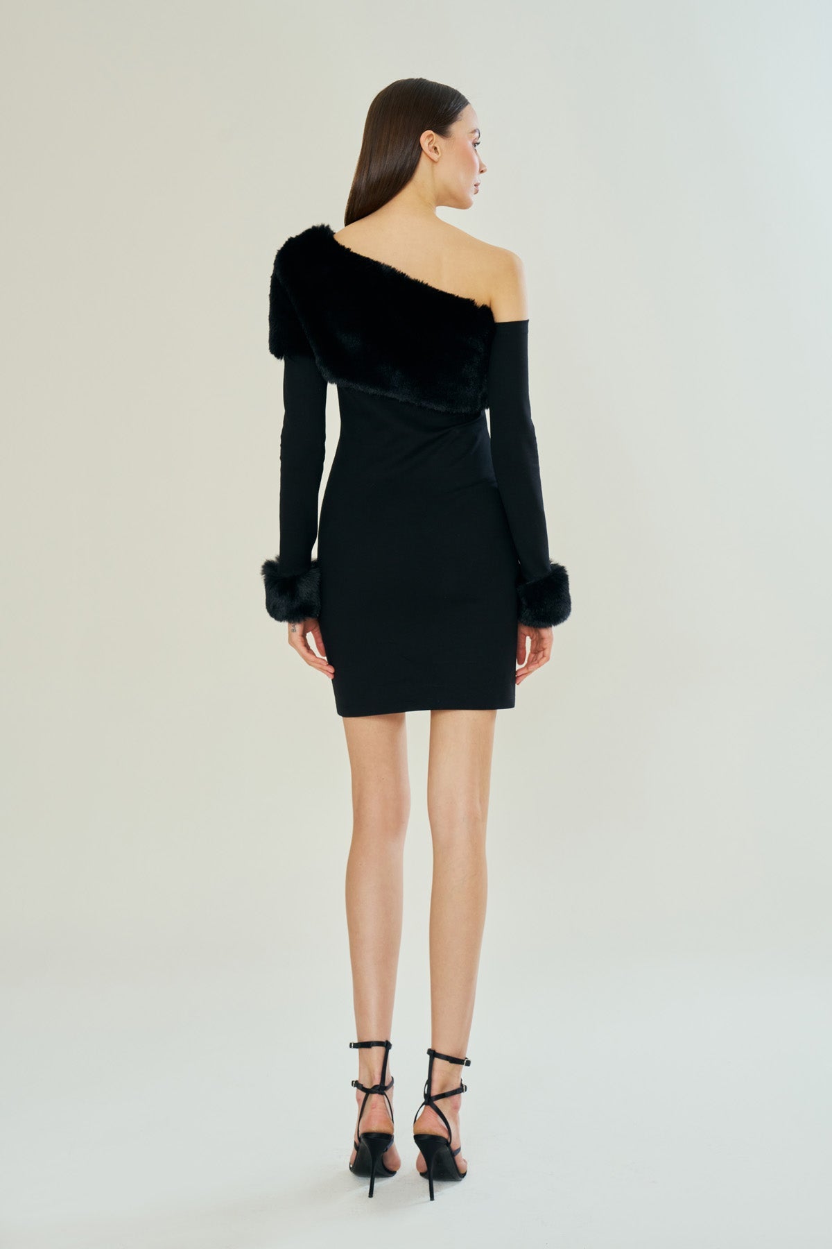 Declara-Frosty Noir Mini With Fur-Elbise-3-Milagron.com