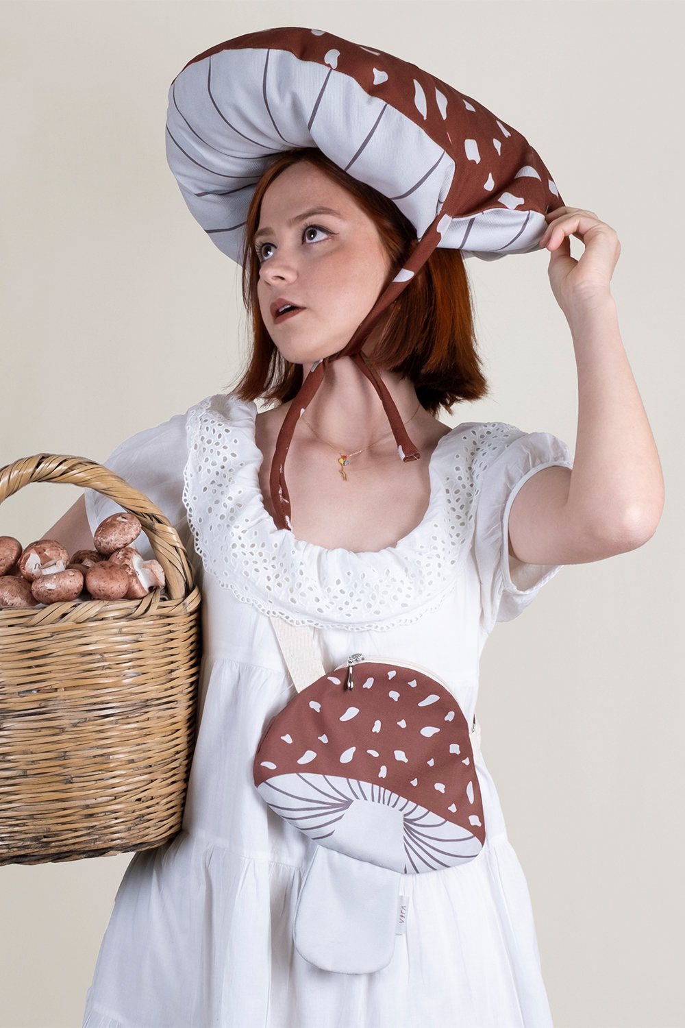 Design Vira-Chocolate Mushroom-Bel Çantası-1-Milagron.com