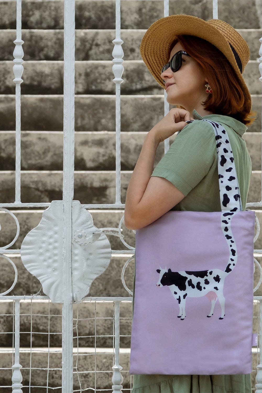 Design Vira-Cow Tote Bag-Omuz Çantası-1-Milagron.com