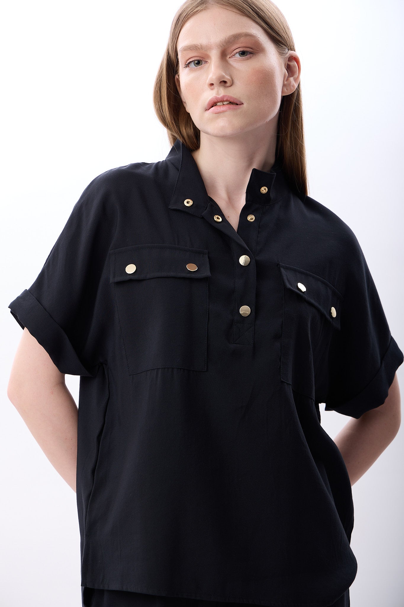 Diagonal-Açık Yaka Metal Düğmeli Gömlek-,-1-Milagron.com