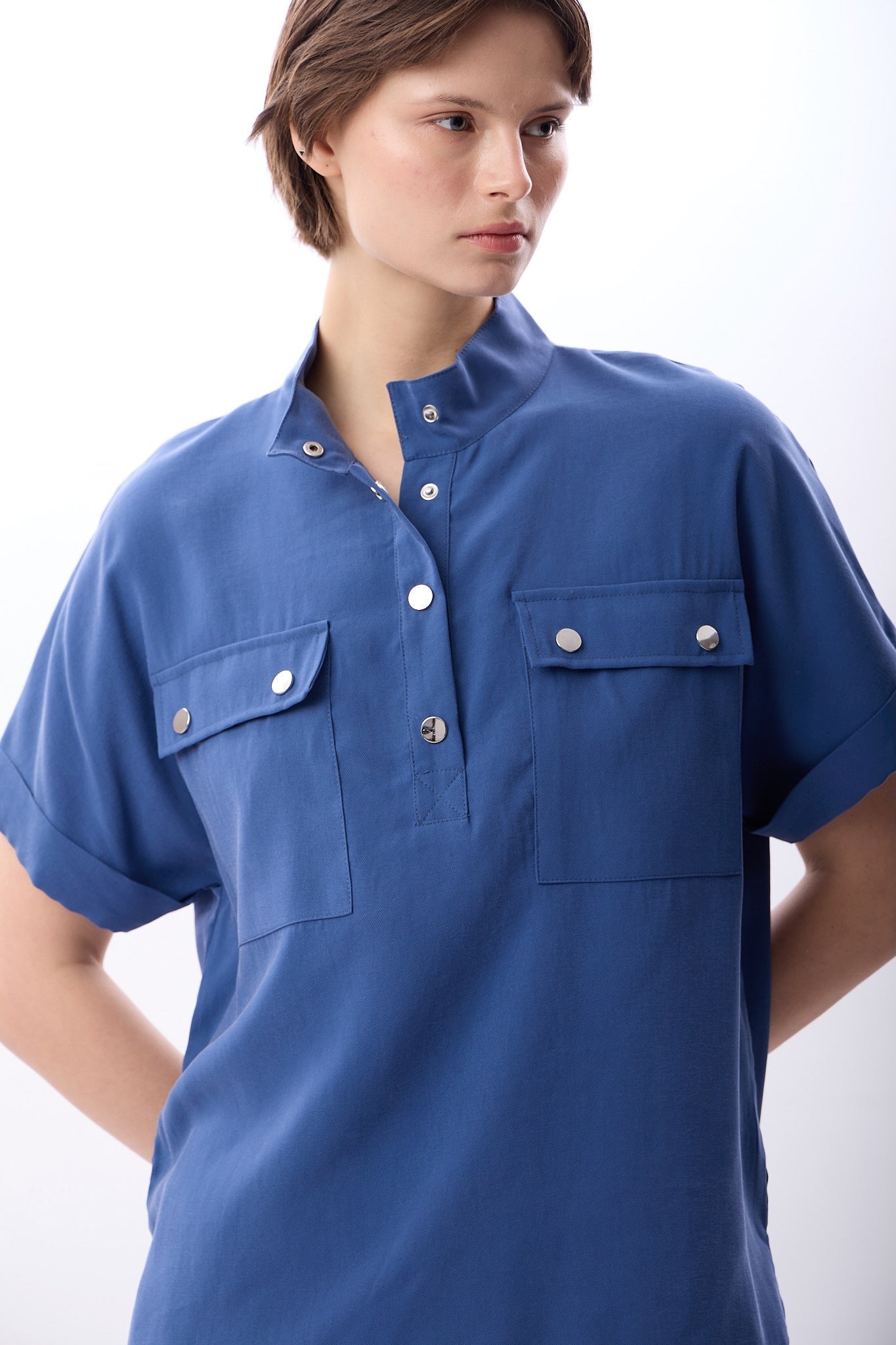 Diagonal-Açık Yaka Metal Düğmeli Gömlek-Gömlek-1-Milagron.com