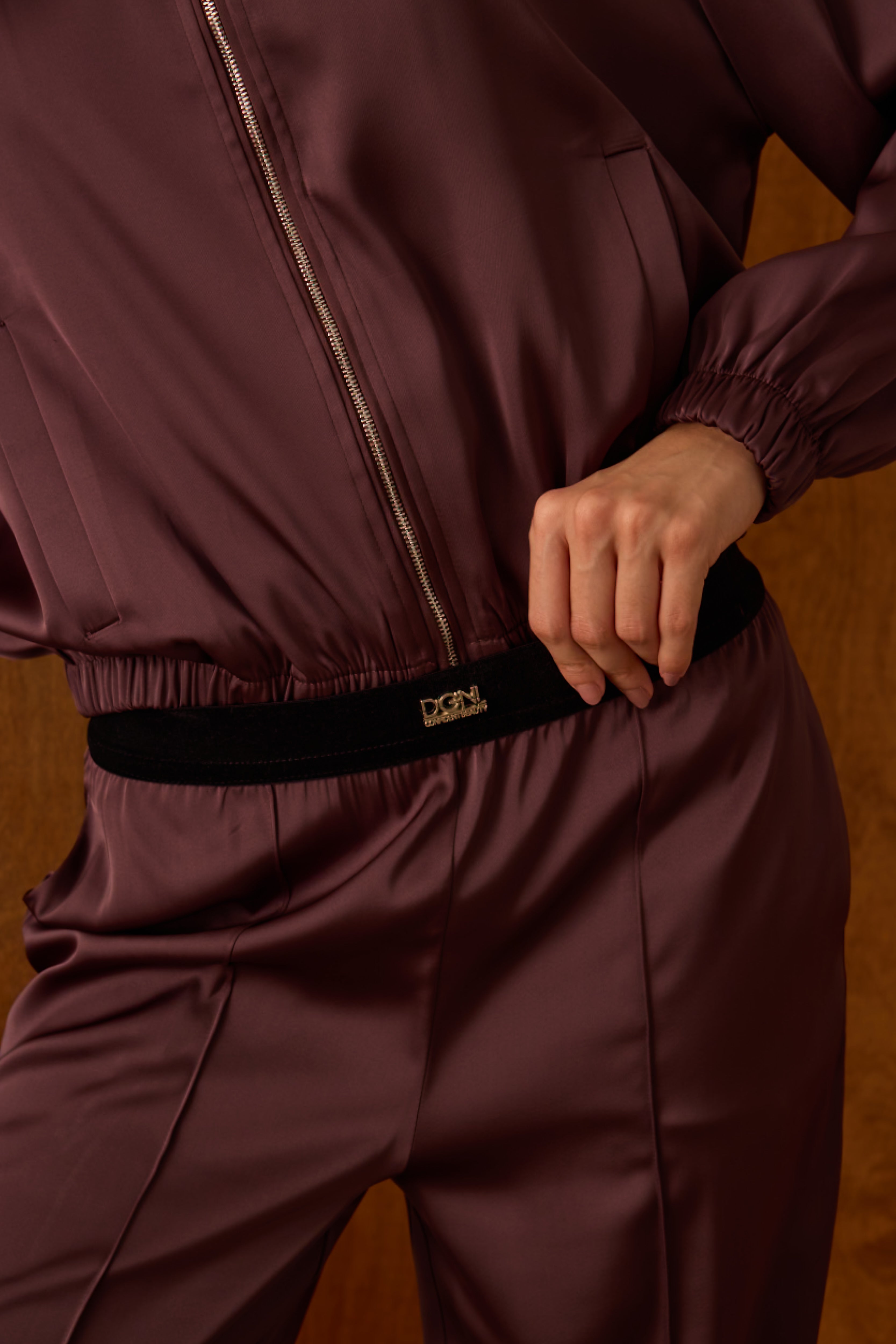 Diagonal-Bol Kesim Kahverengi Pantolon-Pantolon-5-Milagron.com