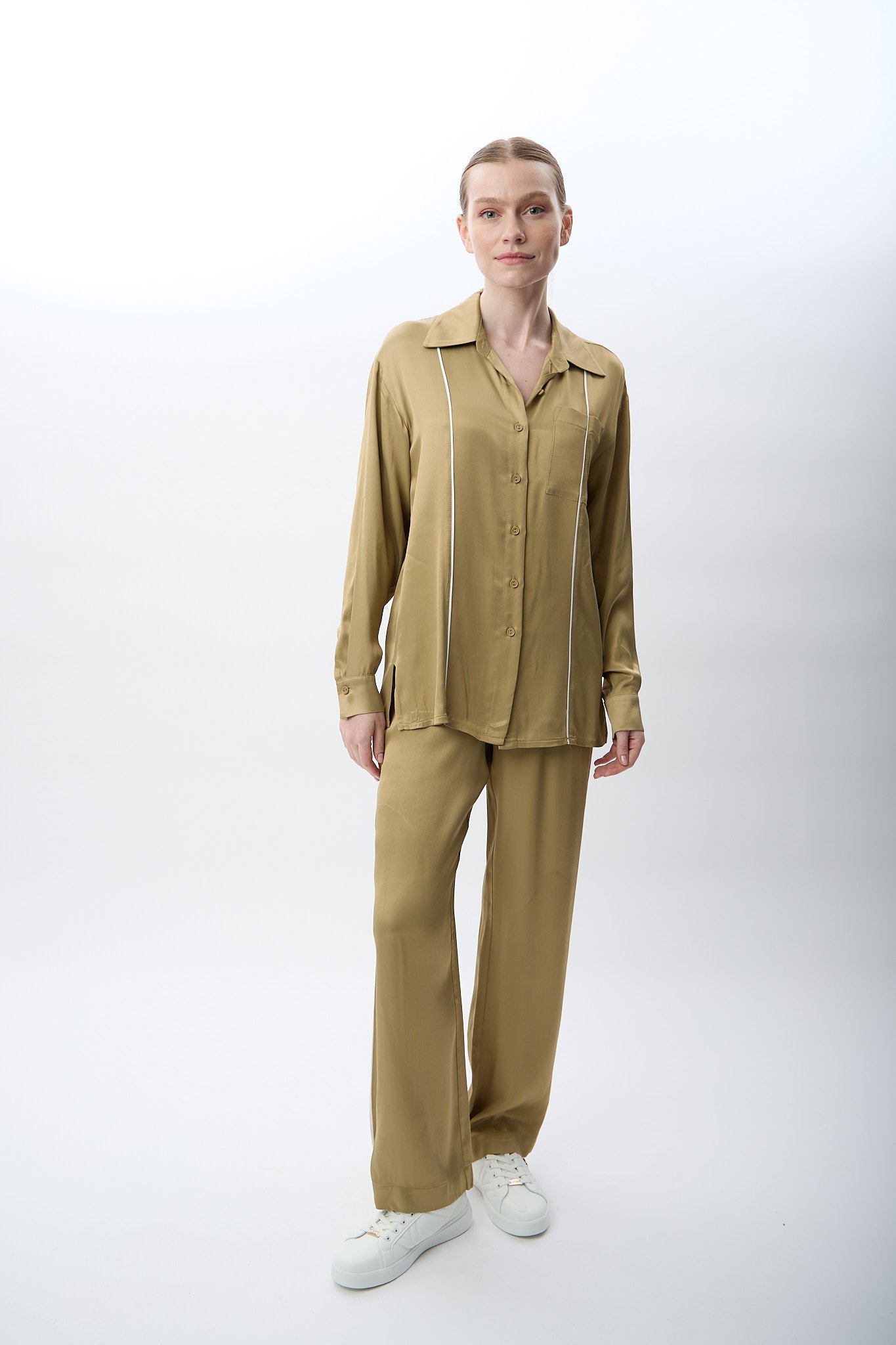 Diagonal-Bol Paça Rahat Kesim Pantolon-Pantolon-3-Milagron.com