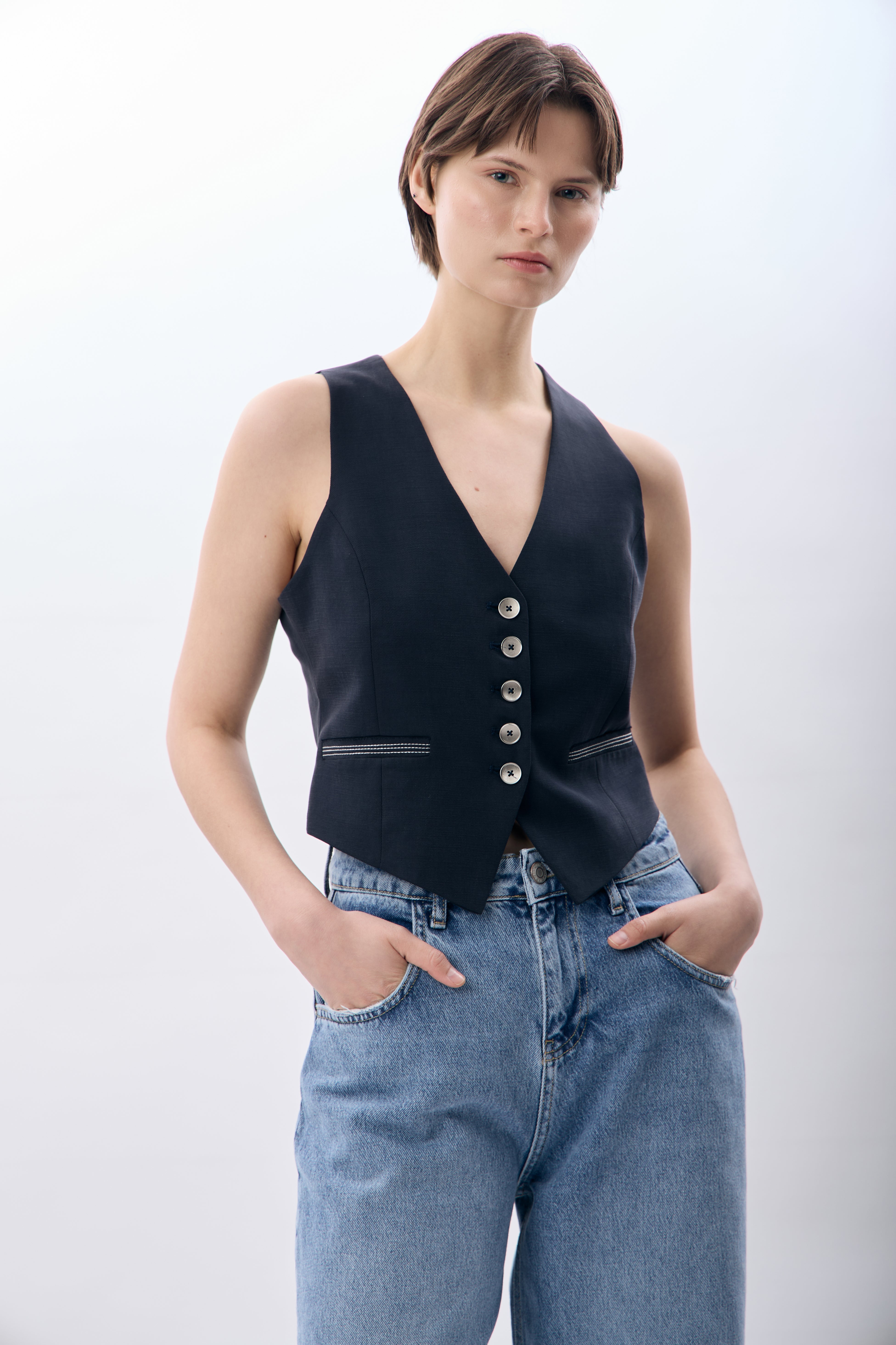 Diagonal-Dikiş Detaylı Kısa Yelek-Yelek-5-Milagron.com