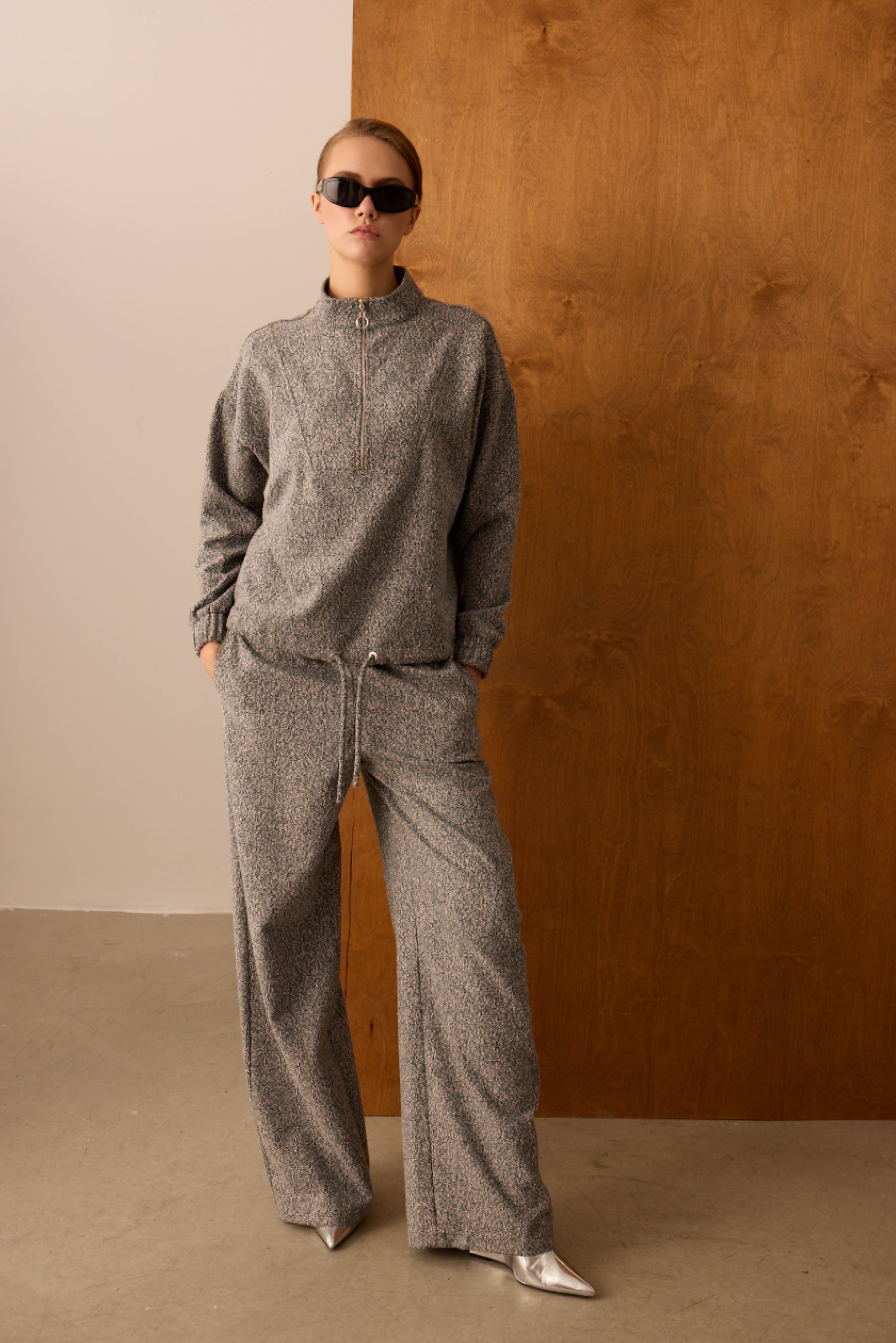 Diagonal-Fermuarlı Gri Sweatshirt-Sweatshirts & Hoodies-6-Milagron.com