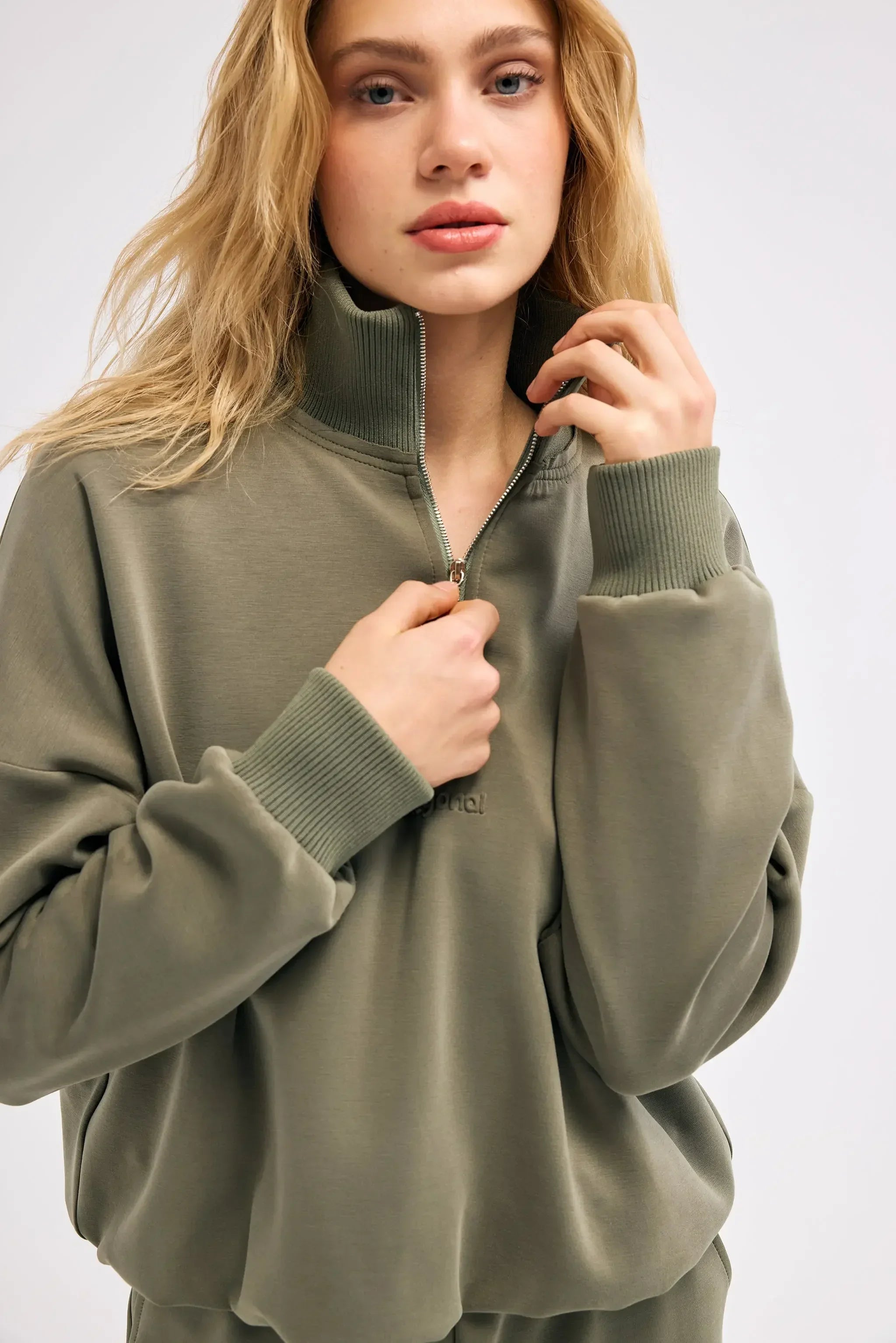 Diagonal-Fermuarlı Haki Sweatshirt-Sweatshirts & Hoodies-2-Milagron.com