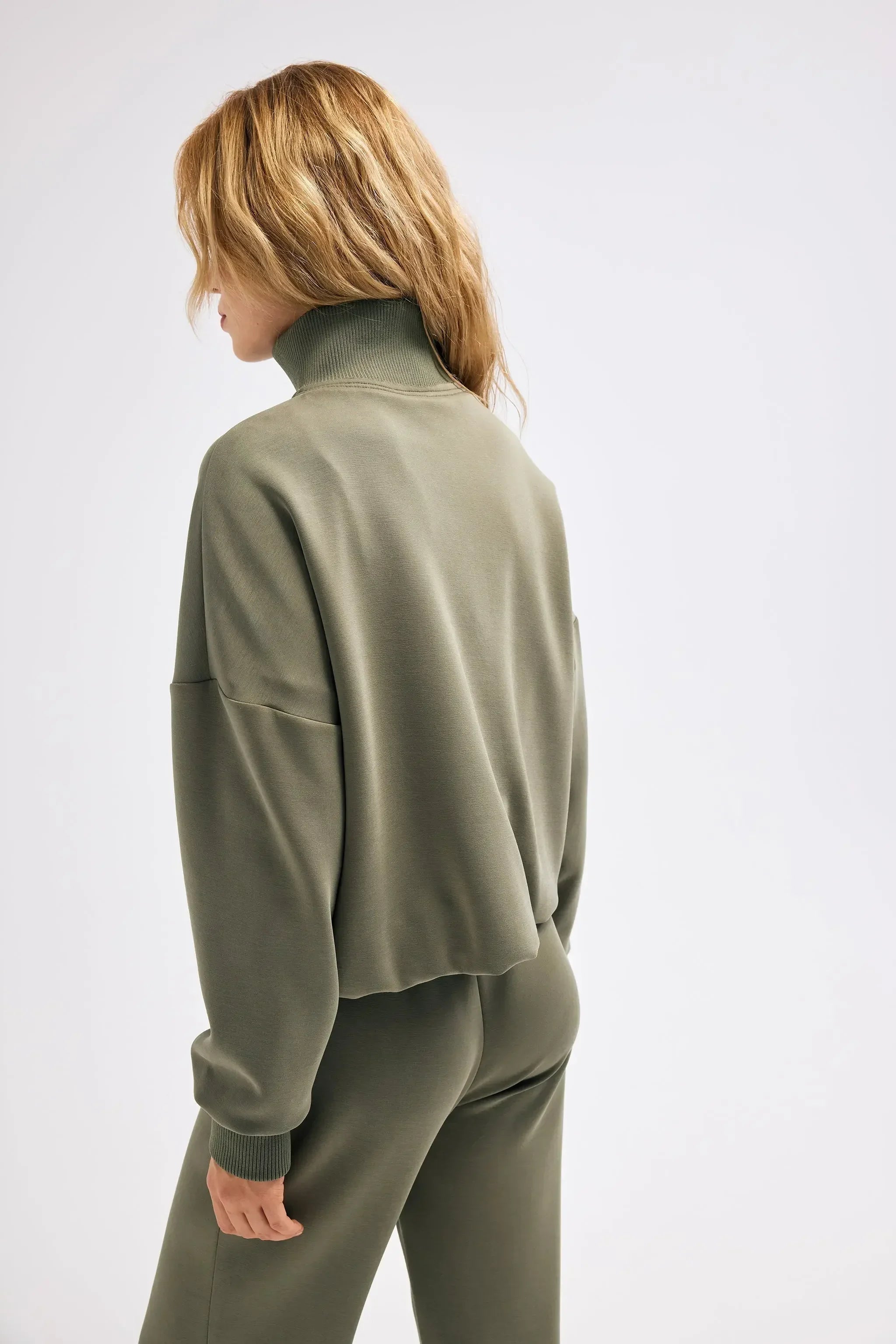 Diagonal-Fermuarlı Haki Sweatshirt-Sweatshirts & Hoodies-3-Milagron.com