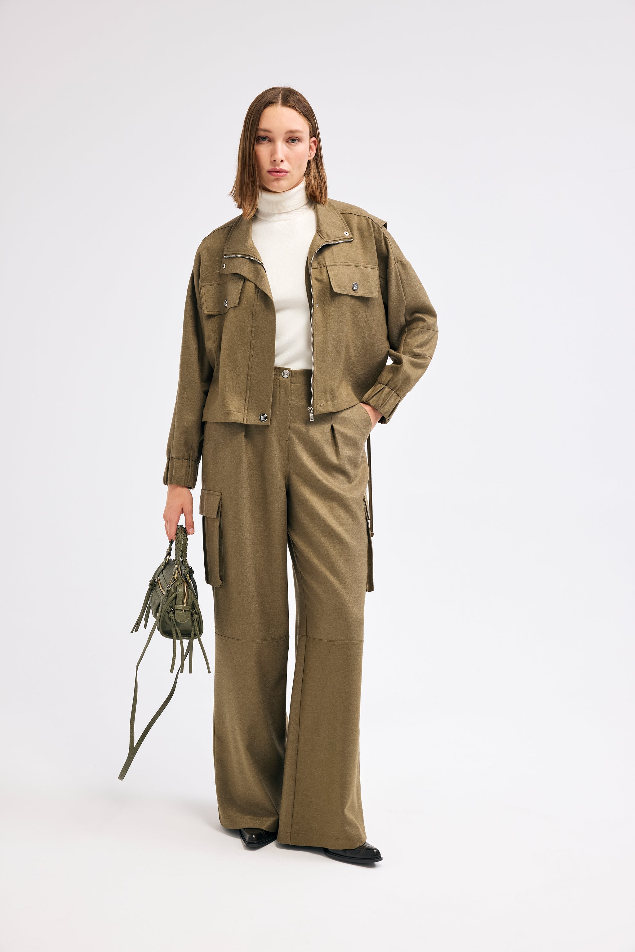 Diagonal-Yandan Cepli Kargo Pantolon (Haki)-PANTOLON-2-Milagron.com