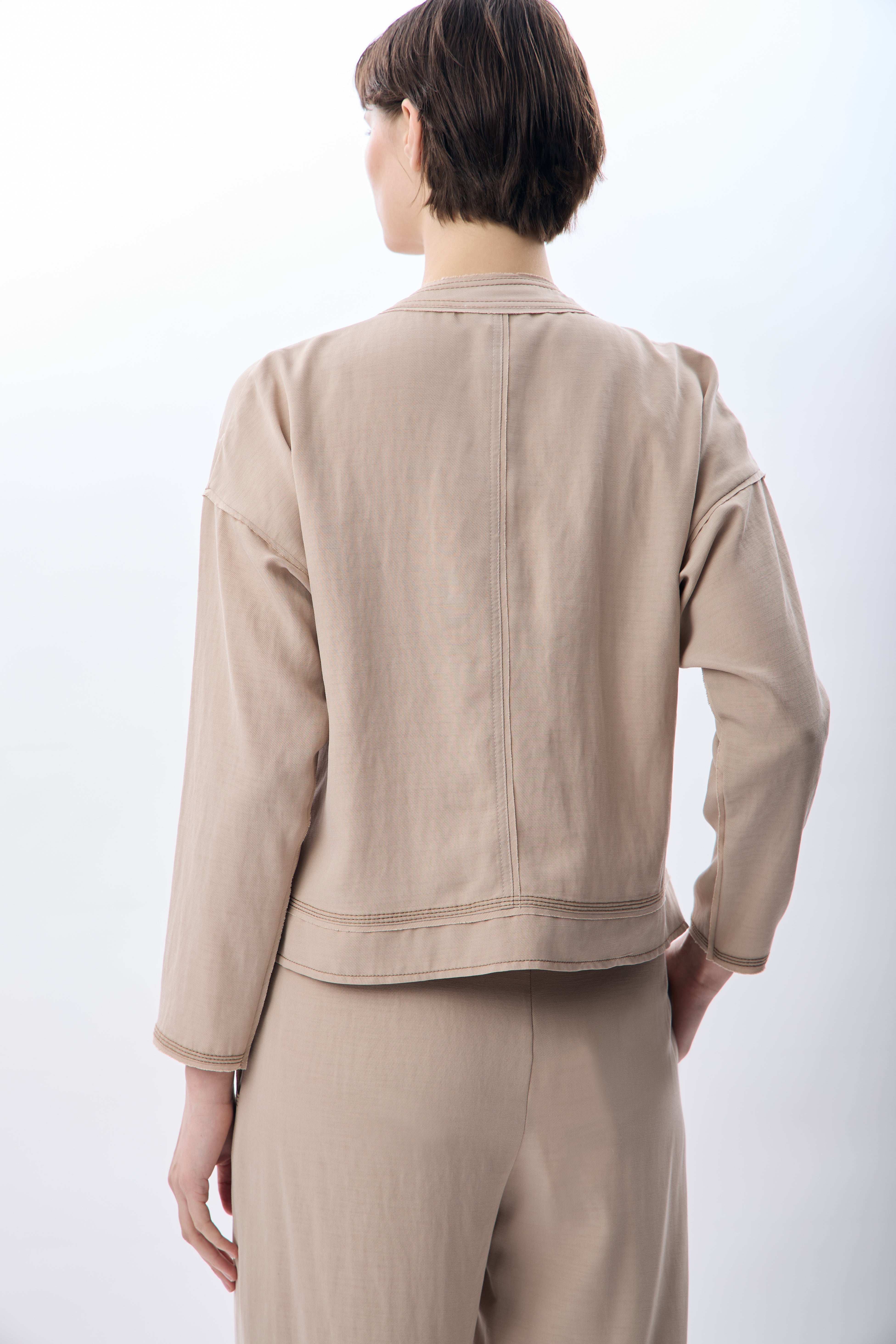 Diagonal-Hakim Yaka Düğmeli Kısa Ceket (Bej)-CEKET-2-Milagron.com