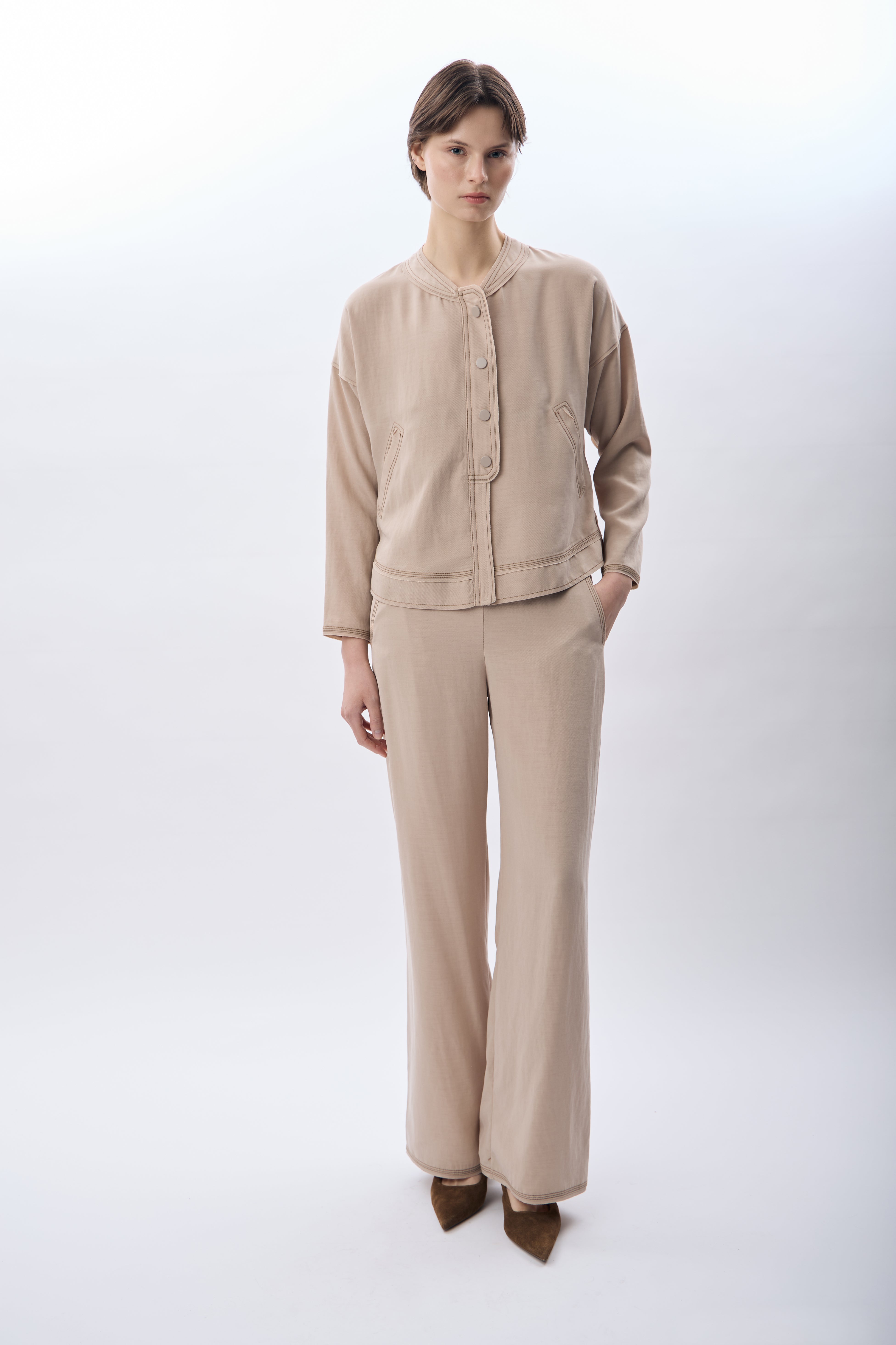 Diagonal-Hakim Yaka Düğmeli Kısa Ceket (Bej)-CEKET-3-Milagron.com