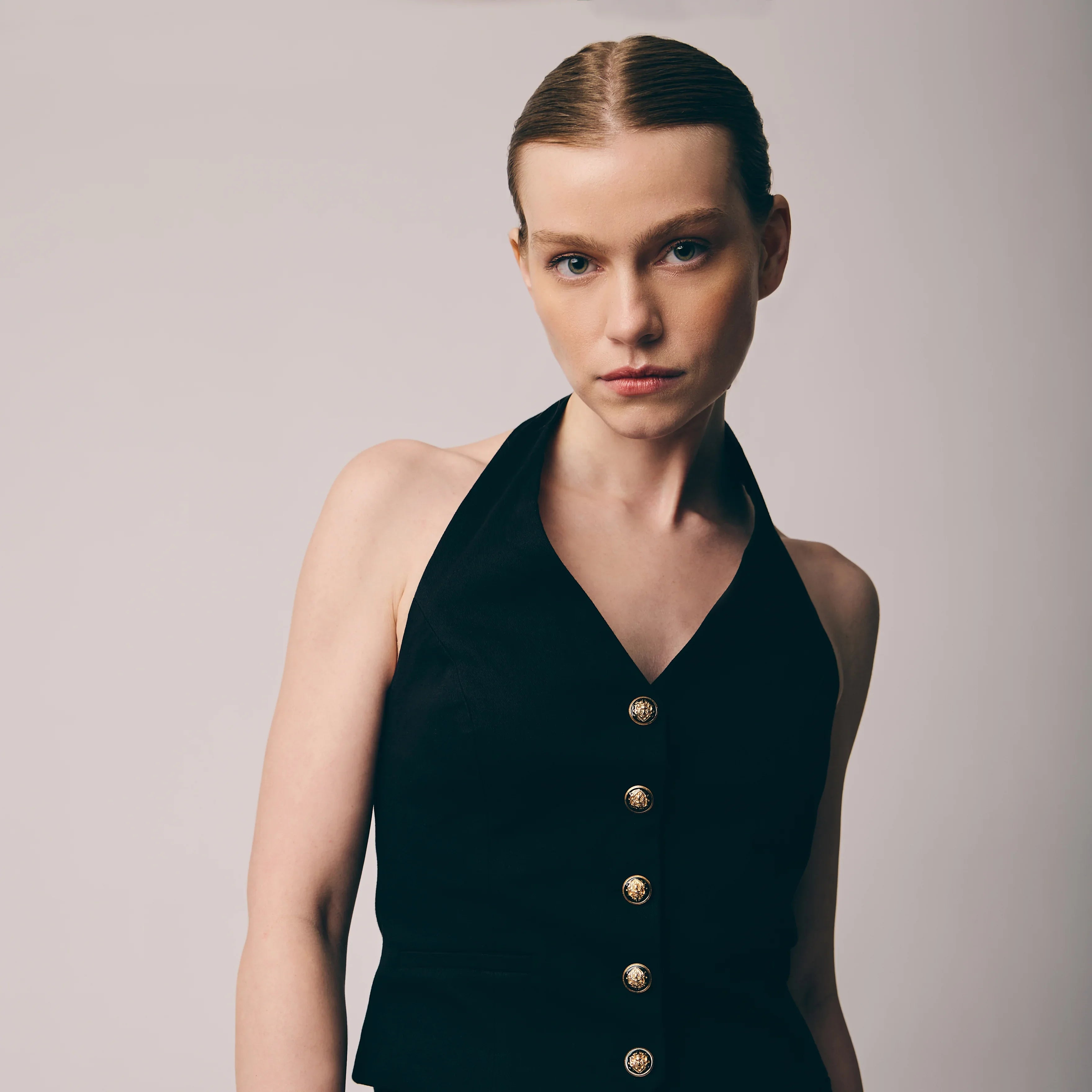 Diagonal-Halter Yaka Düğmeli Yelek-Yelek-2-Milagron.com