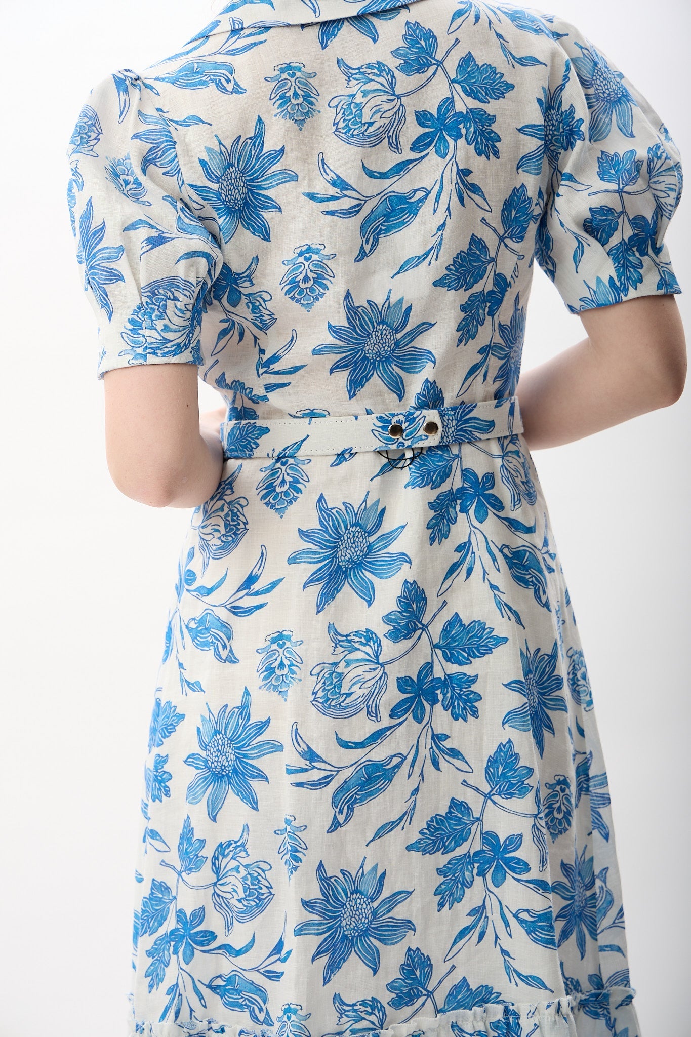 Diagonal-Mavi çiçek Desenli Kemerli Elbise-Elbise-8-Milagron.com