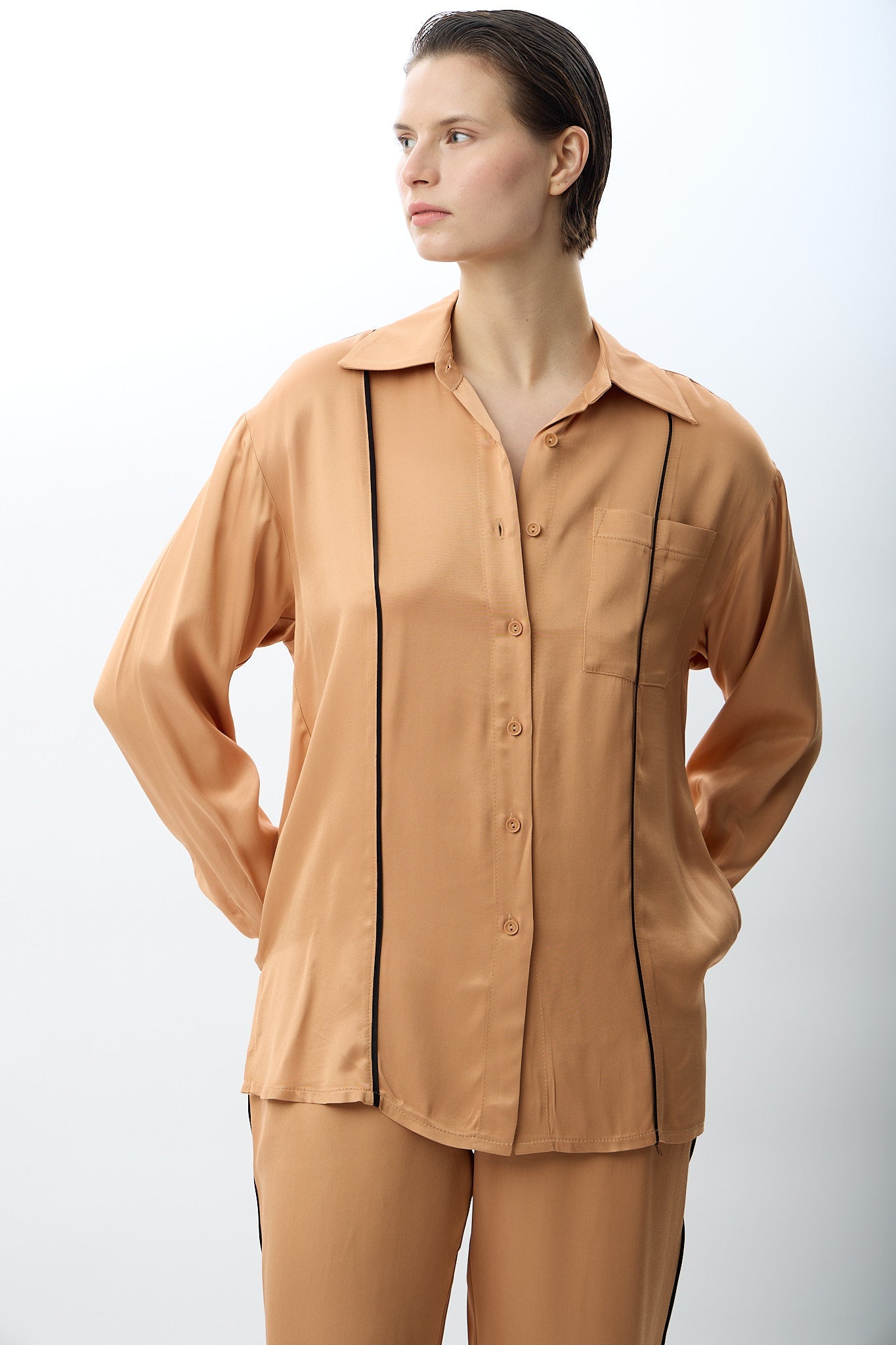 Diagonal-Uzun Kollu Tek Cepli Gömlek-Gömlek-1-Milagron.com