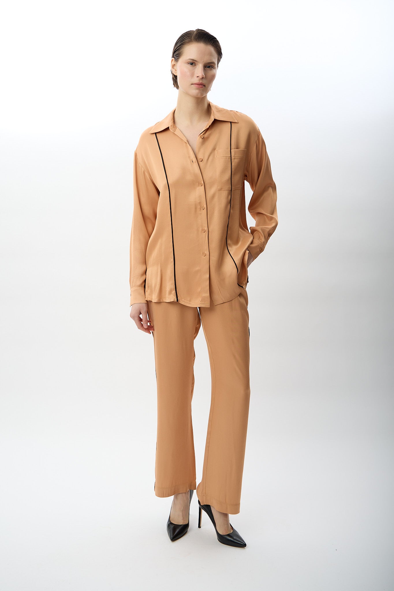 Diagonal-Uzun Kollu Tek Cepli Gömlek-Gömlek-6-Milagron.com