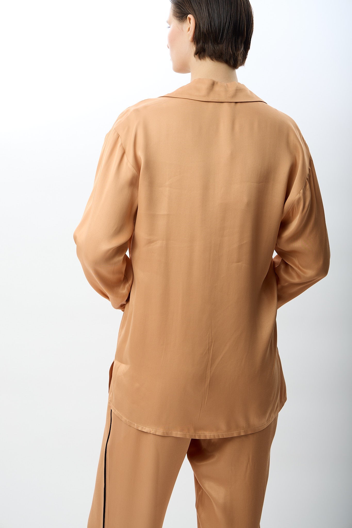 Diagonal-Uzun Kollu Tek Cepli Gömlek-Gömlek-8-Milagron.com