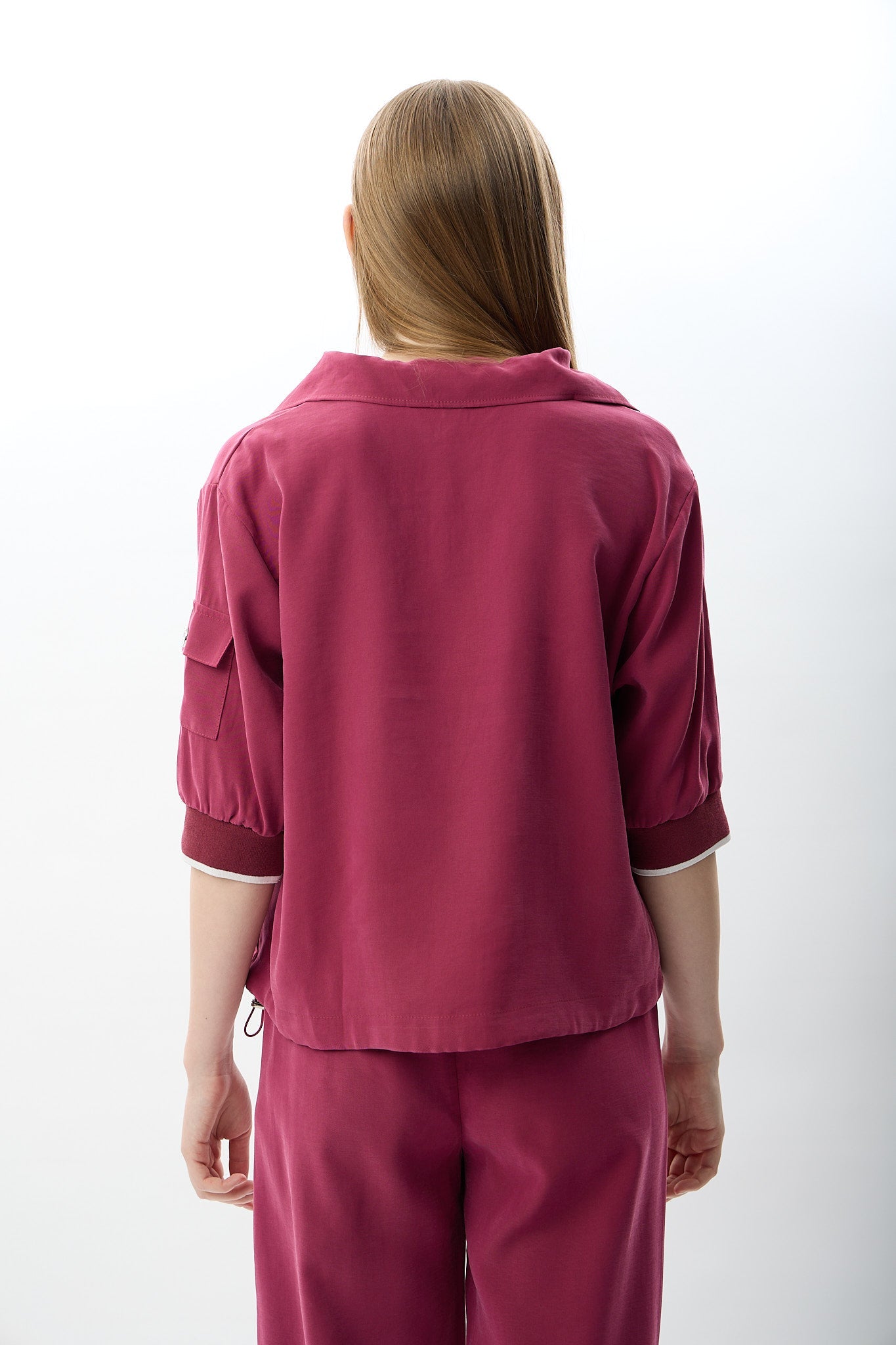 Diagonal-V Yaka Büzgü Detaylı Bluz-Bluz-3-Milagron.com