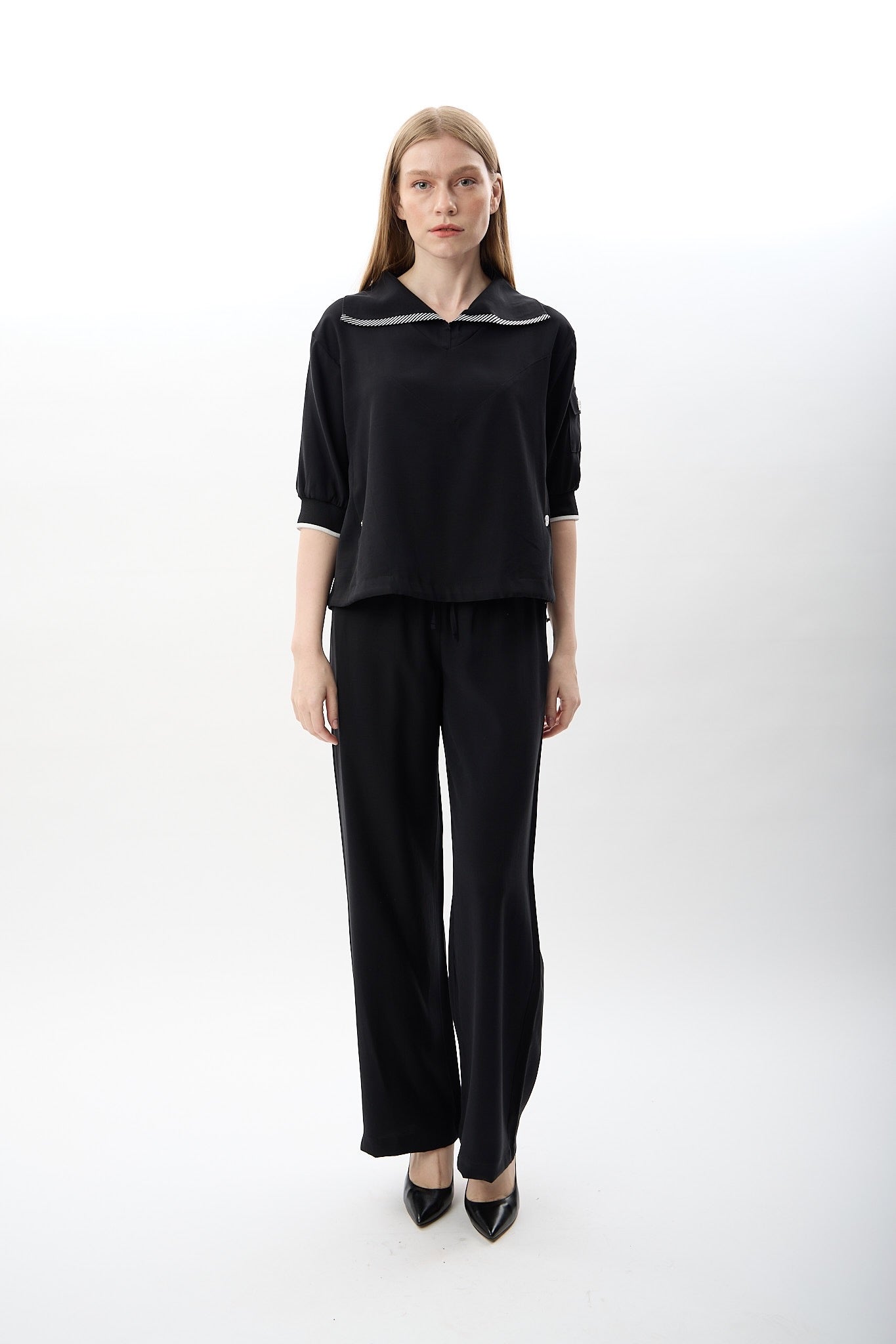 Diagonal-V Yaka Büzgü Detaylı Bluz-Bluz-8-Milagron.com