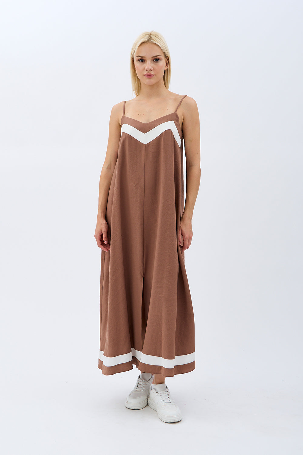 Diagonal-Yırtmaçlı Salaş Elbise (Kahverengi)-Elbise-1-Milagron.com