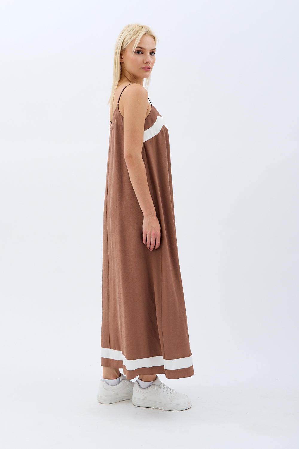 Diagonal-Yırtmaçlı Salaş Elbise (Kahverengi)-Elbise-7-Milagron.com