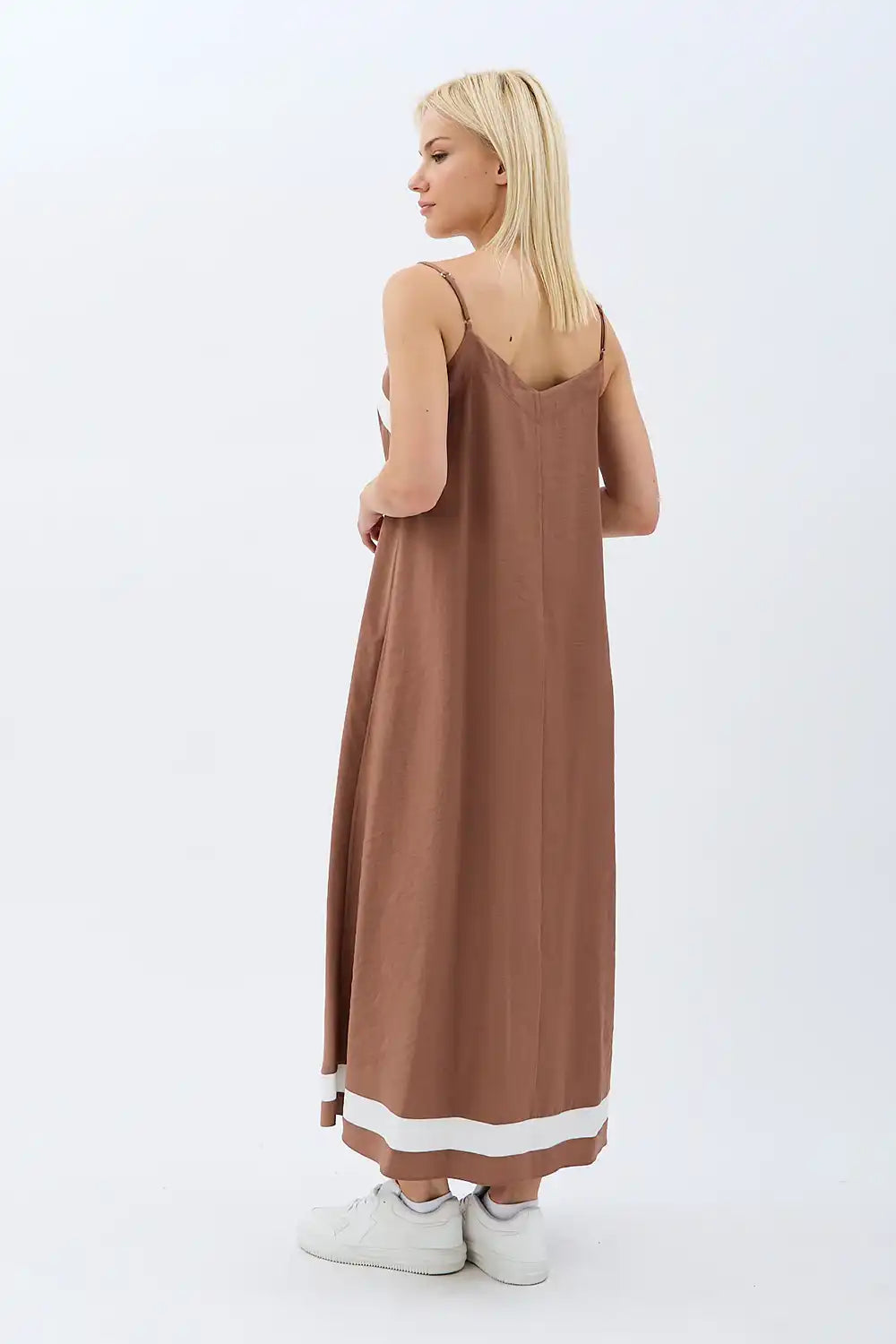 Yırtmaçlı Salaş Elbise (Kahverengi)