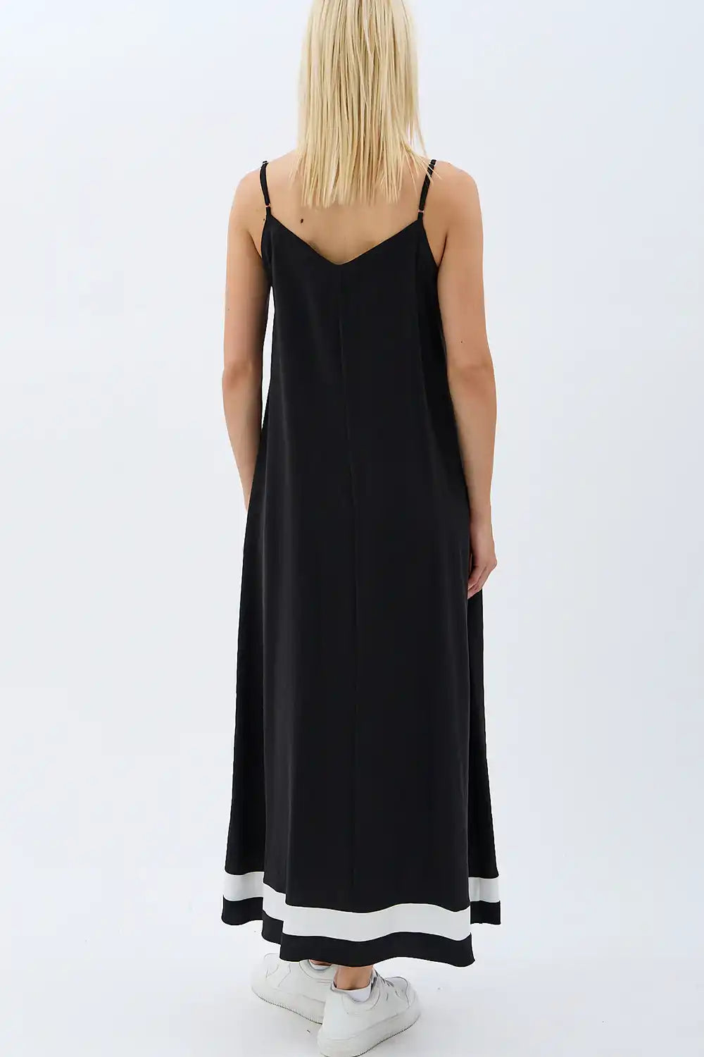 Yırtmaçlı Salaş Elbise (Siyah)