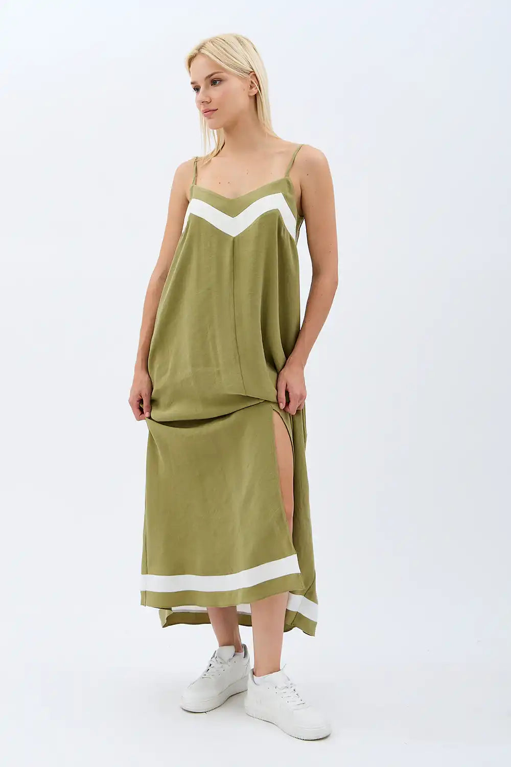 Yırtmaçlı Salaş Elbise (Yeşil)