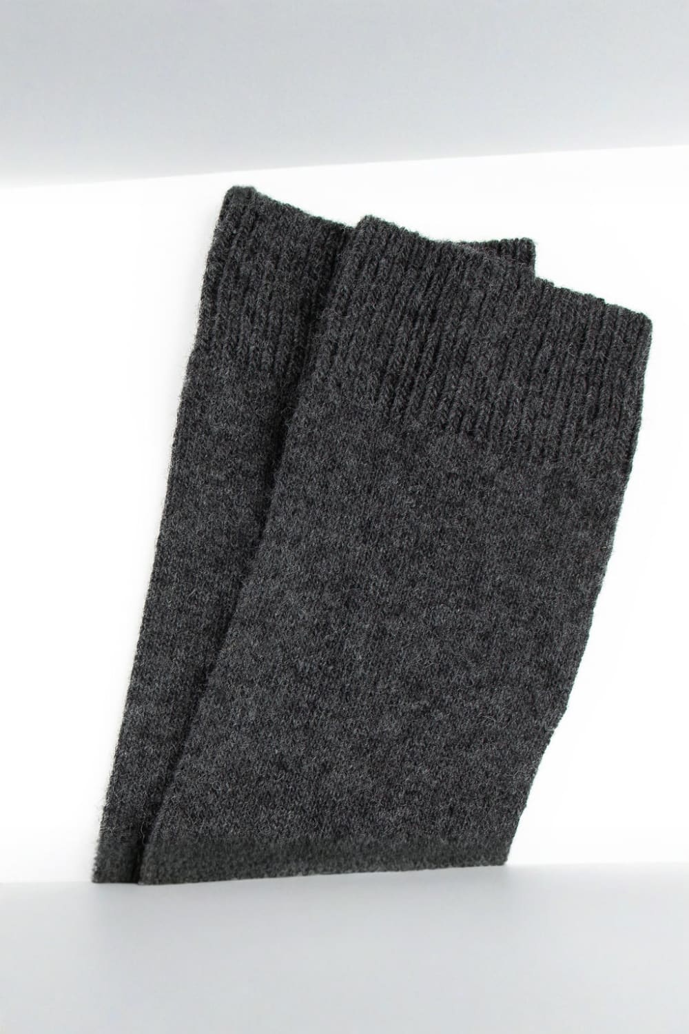 Do Not Wear This-Organik Kuzu Yünü Çorap Smoky Heather-Çorap-2-Milagron.com