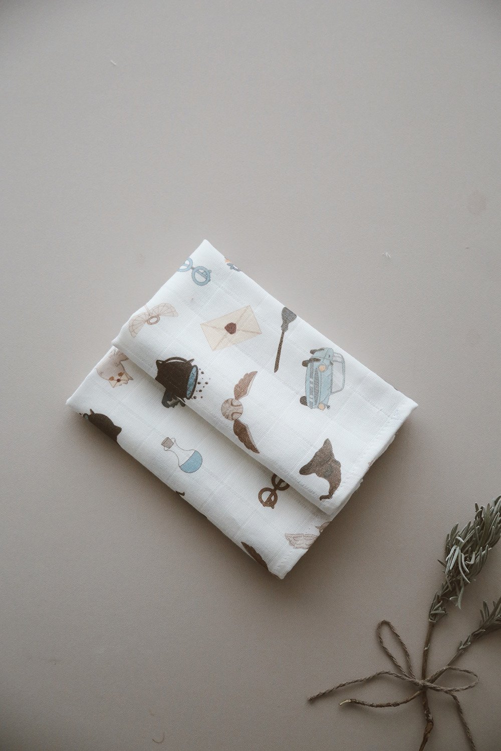 DoDo'S Baby-35x35 Si̇hi̇rli̇ Dünyam Çok Amaçli Organi̇k Kareli̇ Ağiz Mendi̇li̇-Bebek Setleri-2-Milagron.com