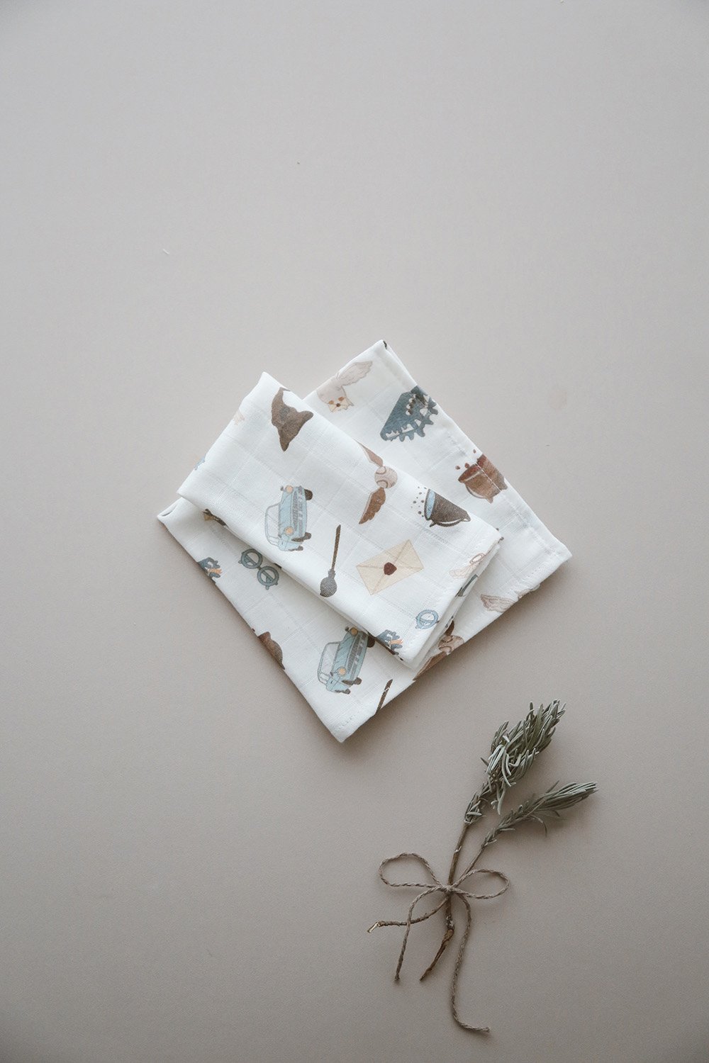 DoDo'S Baby-35x35 Si̇hi̇rli̇ Dünyam Çok Amaçli Organi̇k Kareli̇ Ağiz Mendi̇li̇-Bebek Setleri-6-Milagron.com