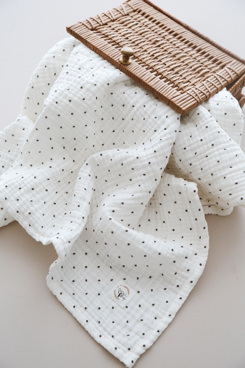 DoDo'S Baby-Dört Katli Desenli̇ Nokta Desen Organi̇k Müsli̇n Örtü-Yatak Örtüsü-1-Milagron.com
