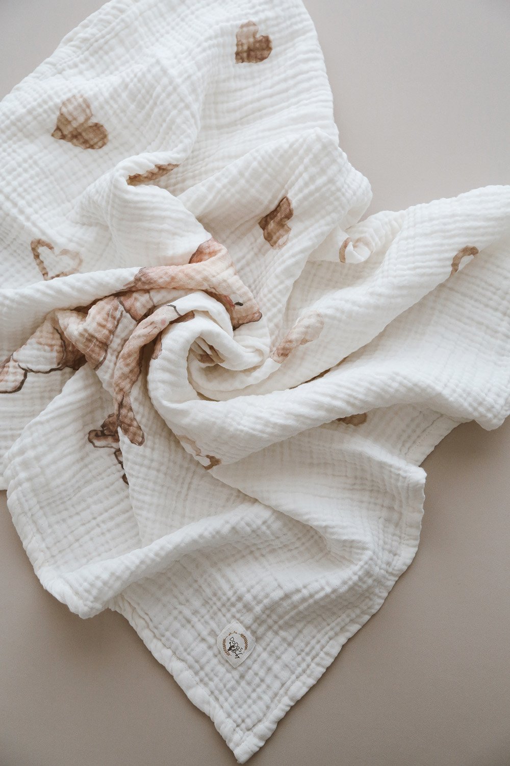 DoDo'S Baby-Dört Katli Kalpli̇ Tavşan Ai̇lesi̇ Desenli̇ Organi̇k Müsli̇n Örtü-Yatak Örtüsü-4-Milagron.com