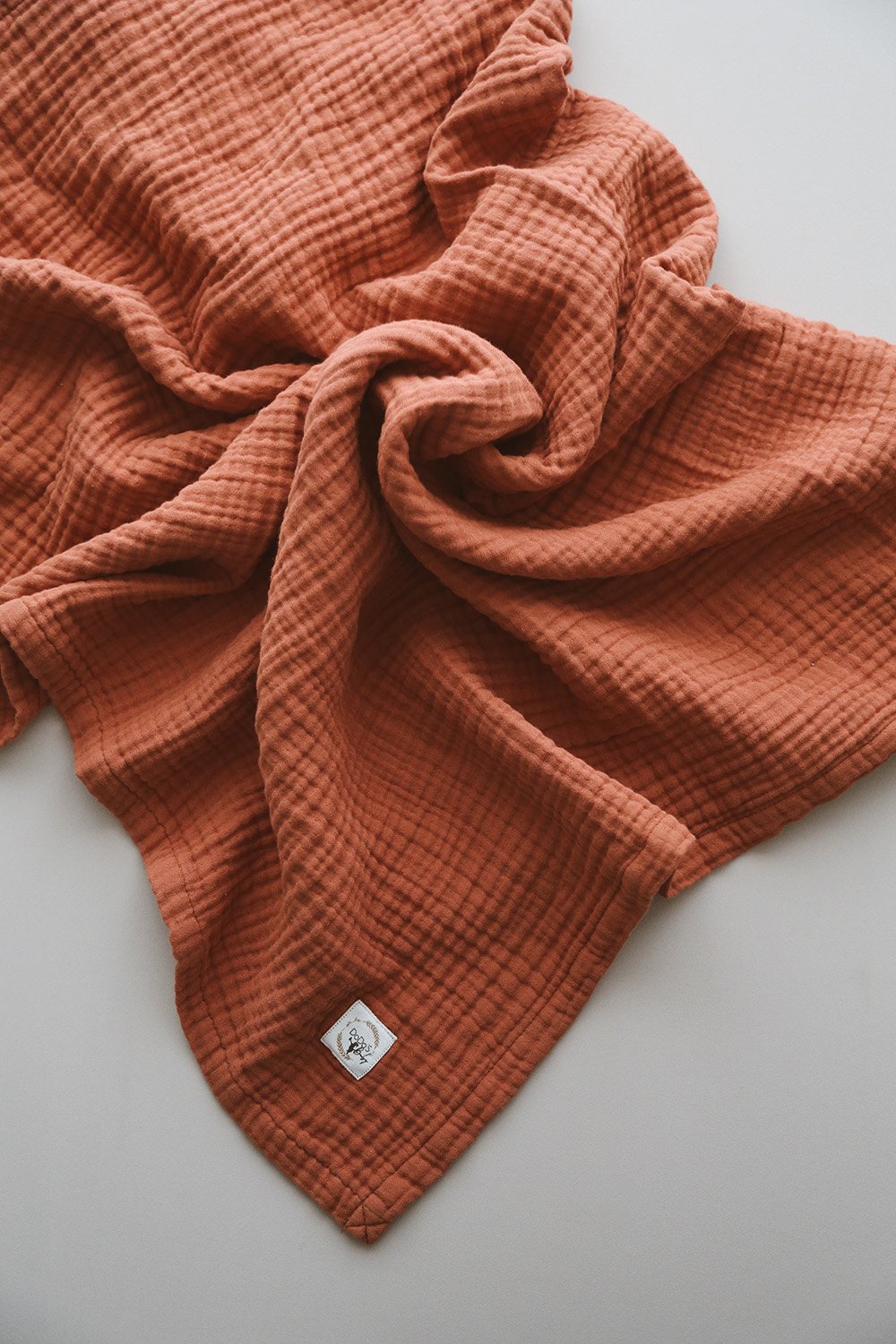 DoDo'S Baby-Dört Katlı Ki̇remi̇t Renk Düz Desen Organi̇k Müsli̇n Örtü-Yatak Örtüsü-2-Milagron.com