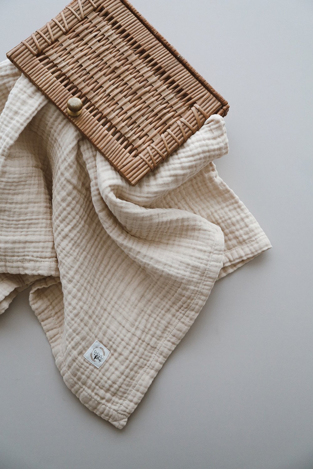 DoDo'S Baby-Dört Katlı Latte Renk Düz Desen Organi̇k Müsli̇n Örtü-Yatak Örtüsü-1-Milagron.com