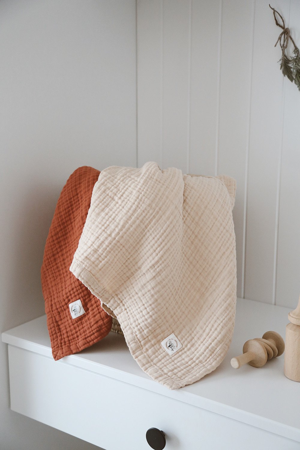 DoDo'S Baby-Dört Katlı Latte Renk Düz Desen Organi̇k Müsli̇n Örtü-Yatak Örtüsü-5-Milagron.com