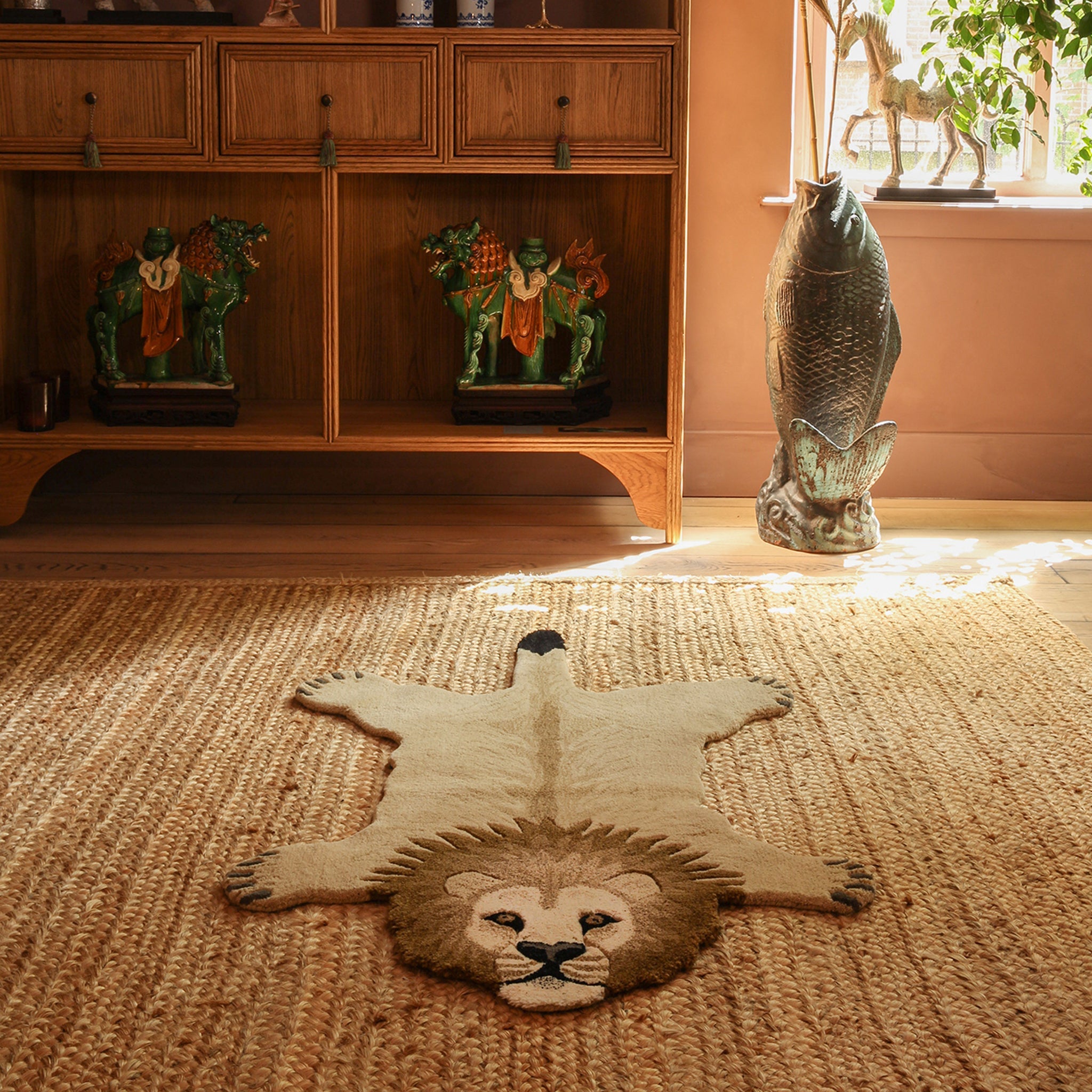 Asabi Aslan Figürlü Büyük Boy Halı ( 150Cm X 90Cm )