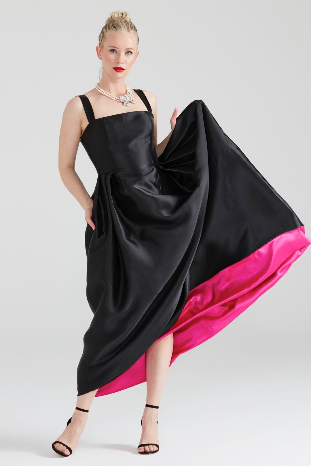 Dollie Bell-Cuddly Charm Düz Yaka Midi Elbise Siyah-Lover Doll, Platform-4-Milagron.com