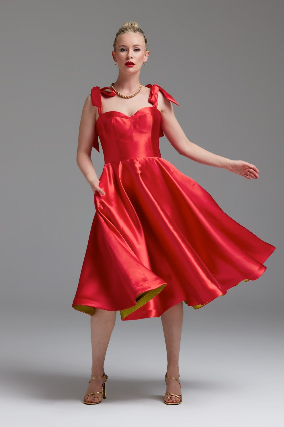 Dollie Bell-Cutest Ribbon Kurdele Detaylı Kalp Yaka Midi Elbise Kırmızı-Lover Doll, Platform-3-Milagron.com