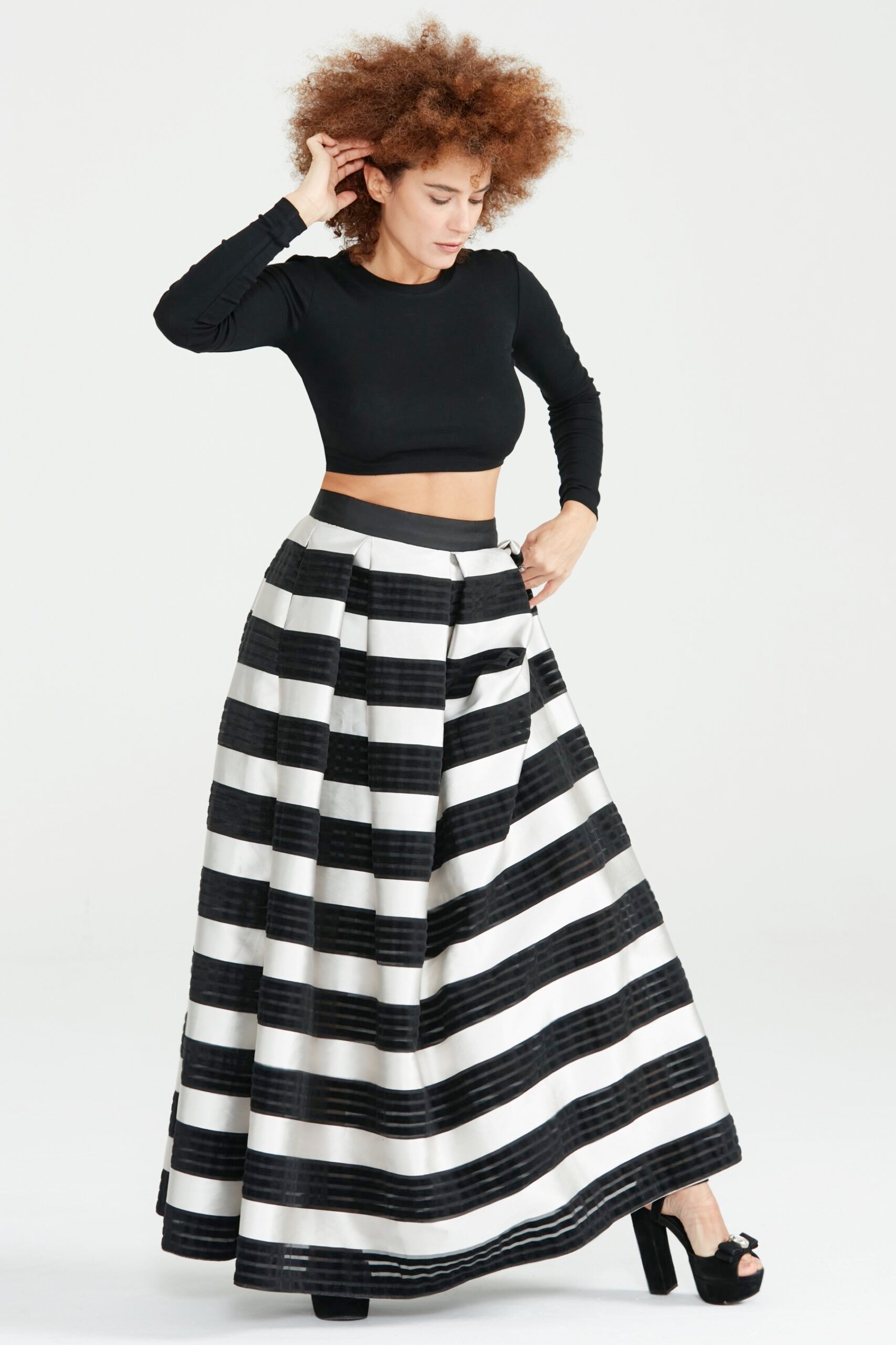Dollie Bell-Twinkle Pileli Maxi Etek Siyah Beyaz çizgili-Flaming Star-10-Milagron.com