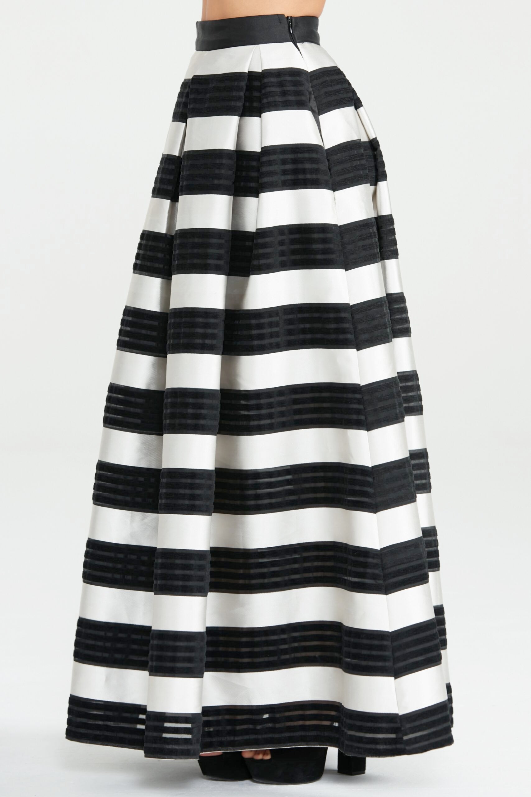 Dollie Bell-Twinkle Pileli Maxi Etek Siyah Beyaz çizgili-Flaming Star-4-Milagron.com