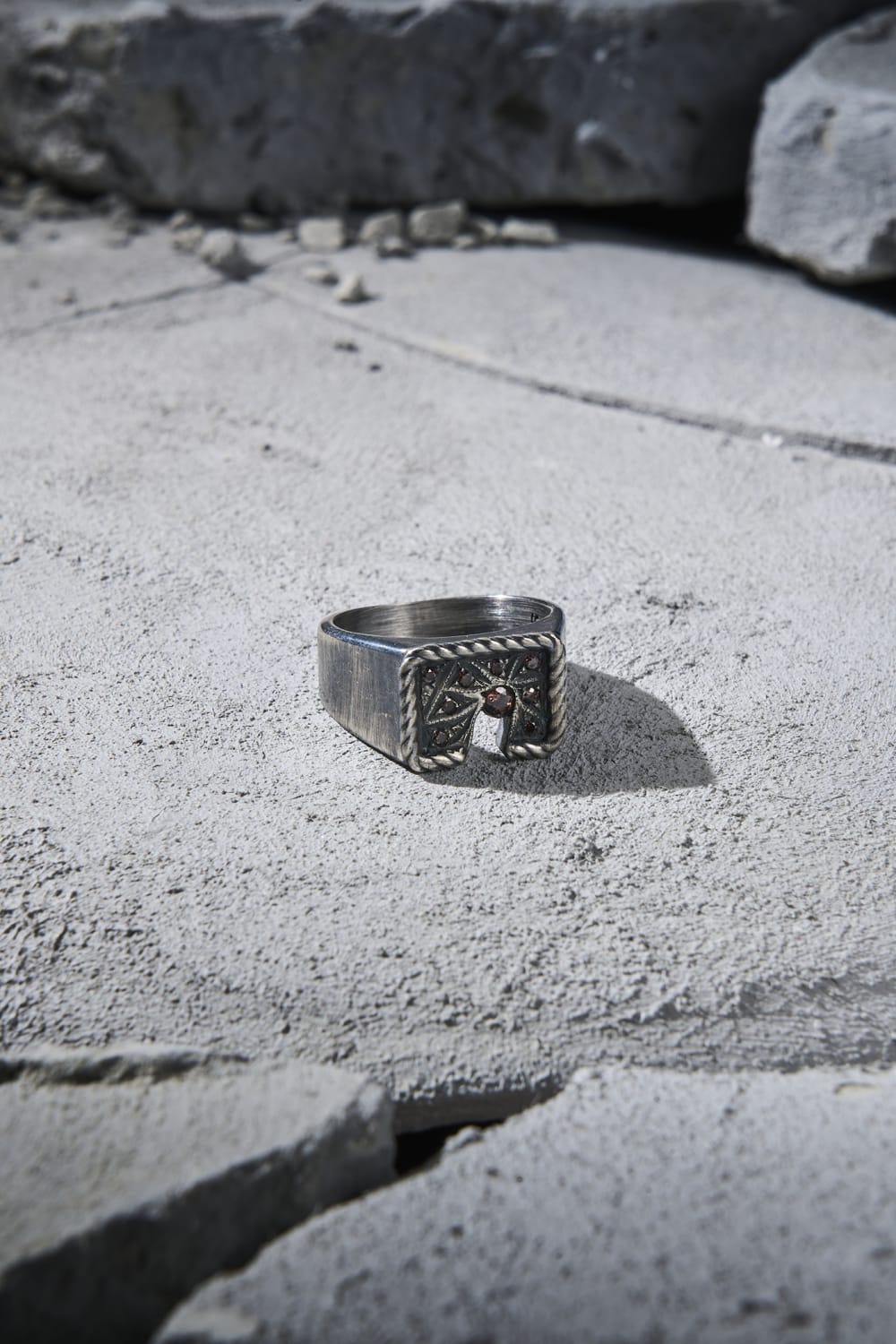 Dunkel Design-Lenora Gümüş Yüzük-Yüzük-2-Milagron.com