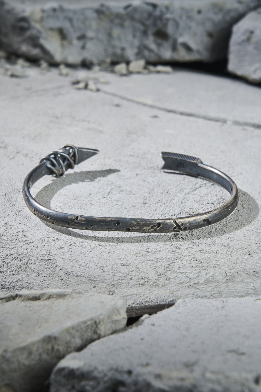 Dunkel Design-Morgan Gümüş Kelepçe-Bileklik-3-Milagron.com