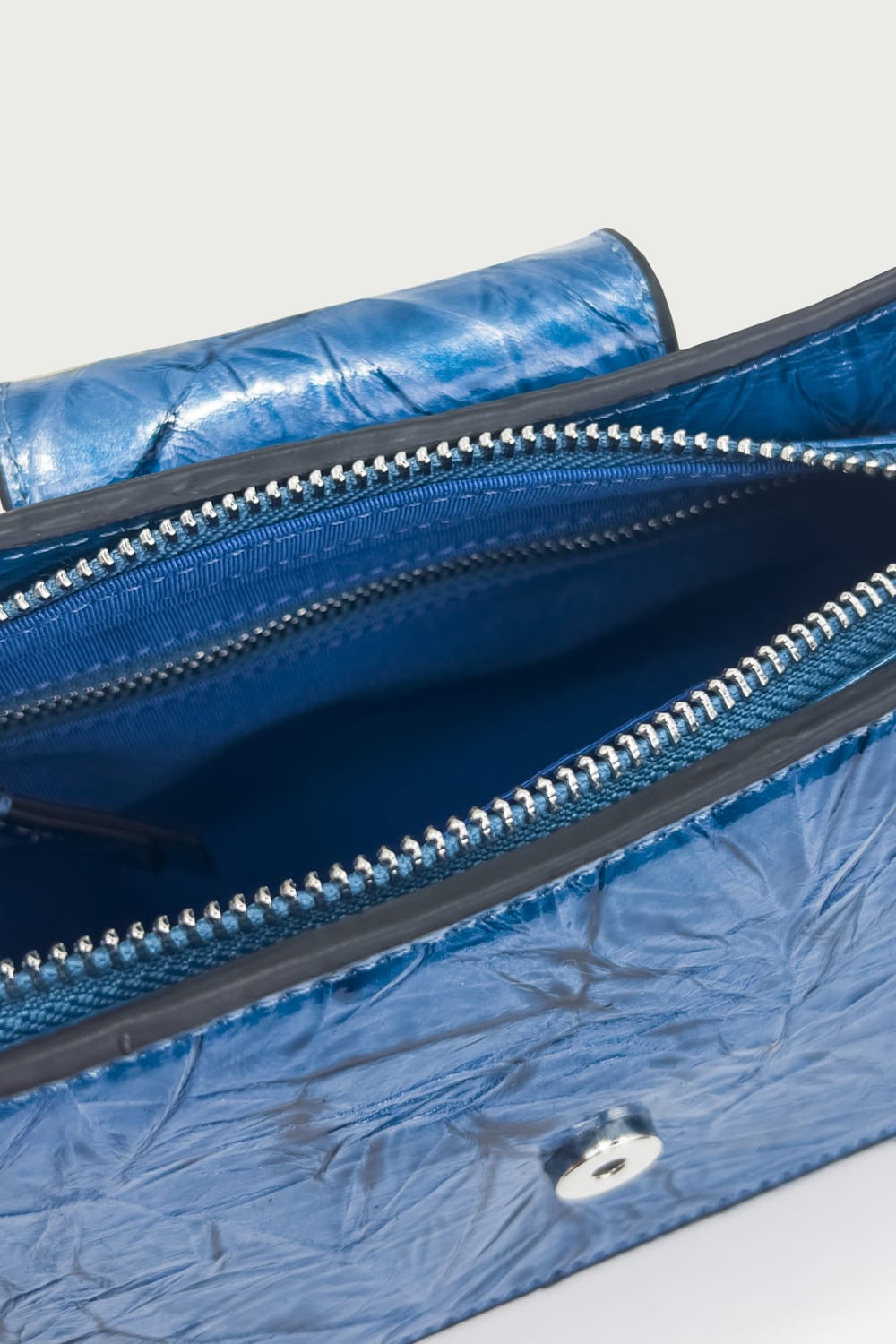 D’ylla Atelier-Ashley Crinkle Blue-El Çantası-4-Milagron.com