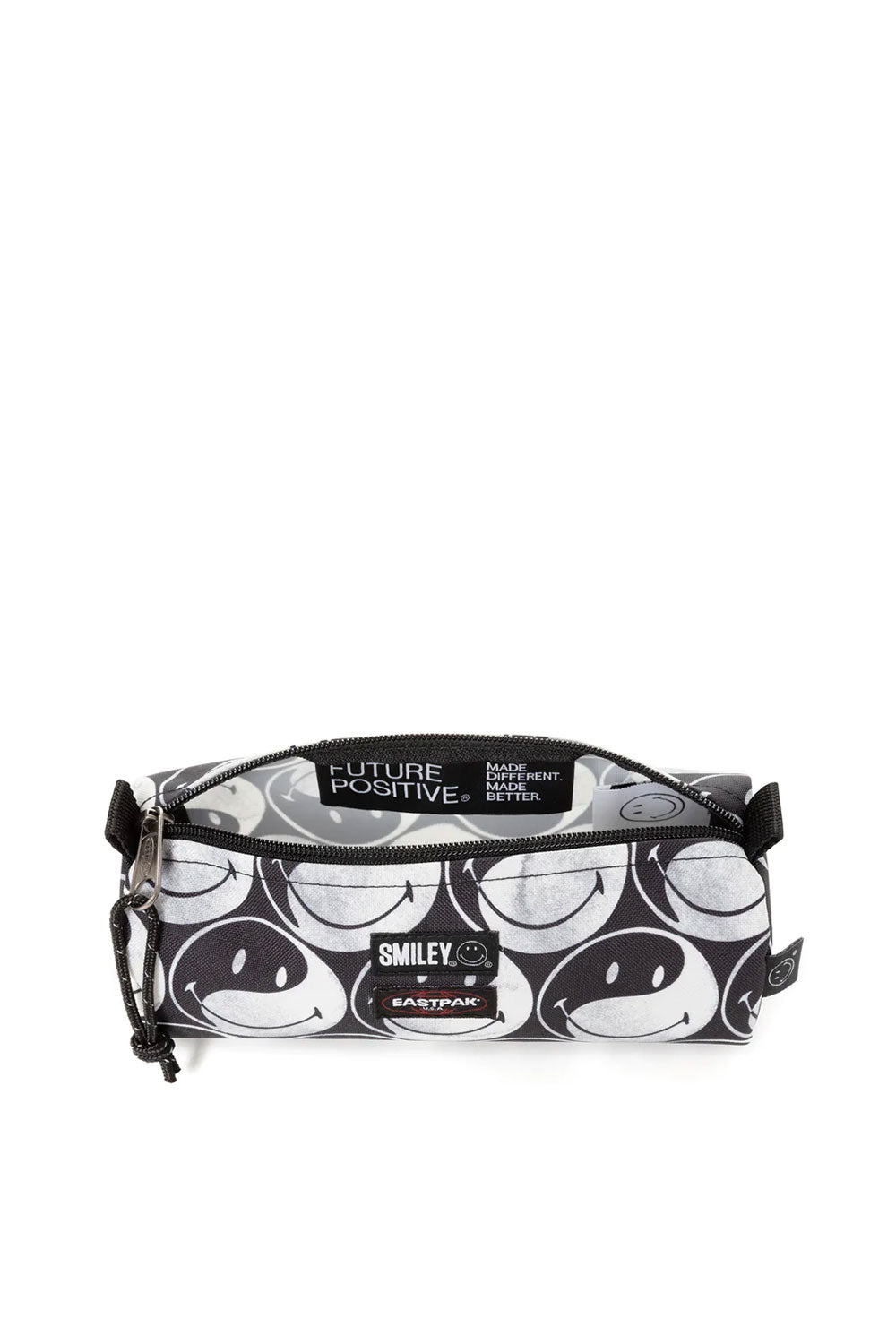 Eastpak-Benchmark Single Smiley YY Black-Kalemlik-2-Milagron.com