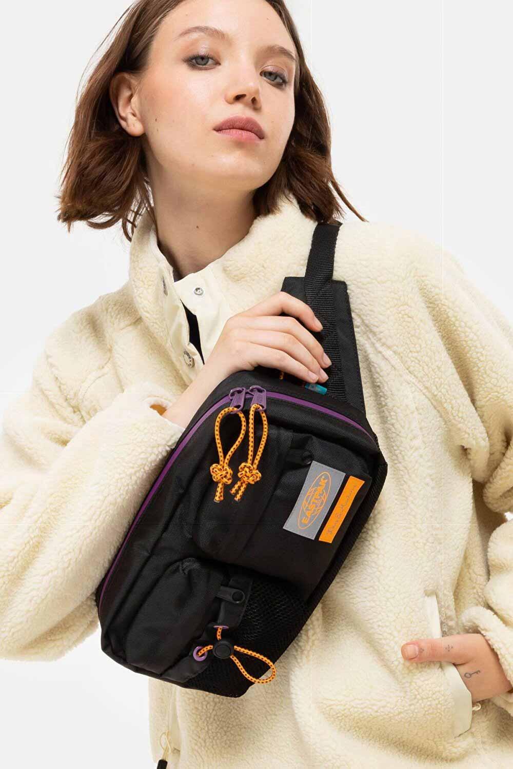 Eastpak-Bumbag Double Deus Black-Bel Çantası-1-Milagron.com